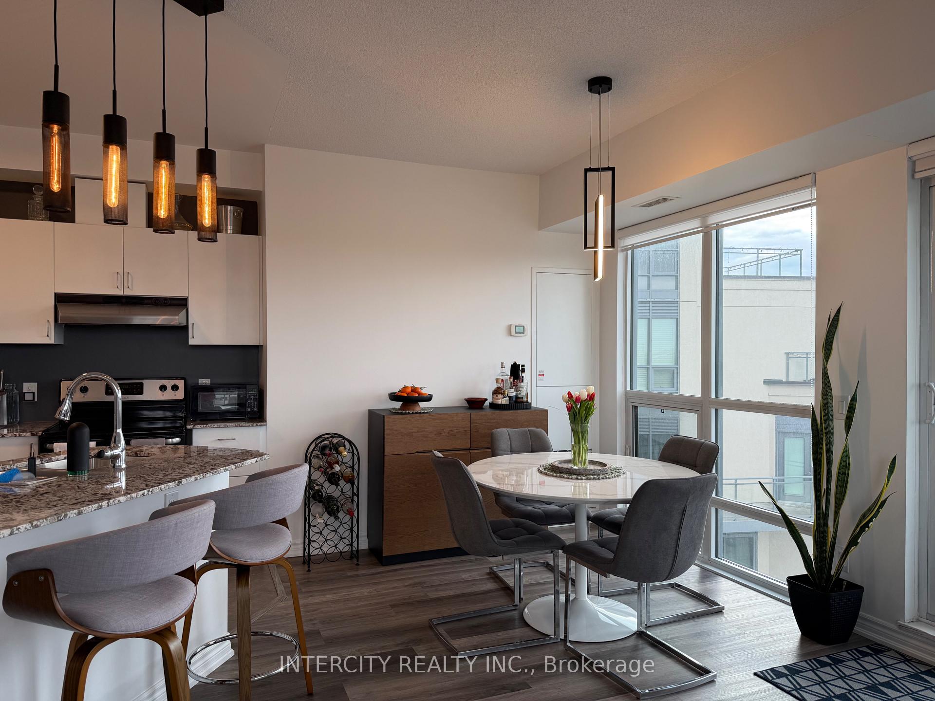 Photo 14 of Unit 802, 7730 Kipling Avenue, Vaughan, Vaughan Grove — HOMEH