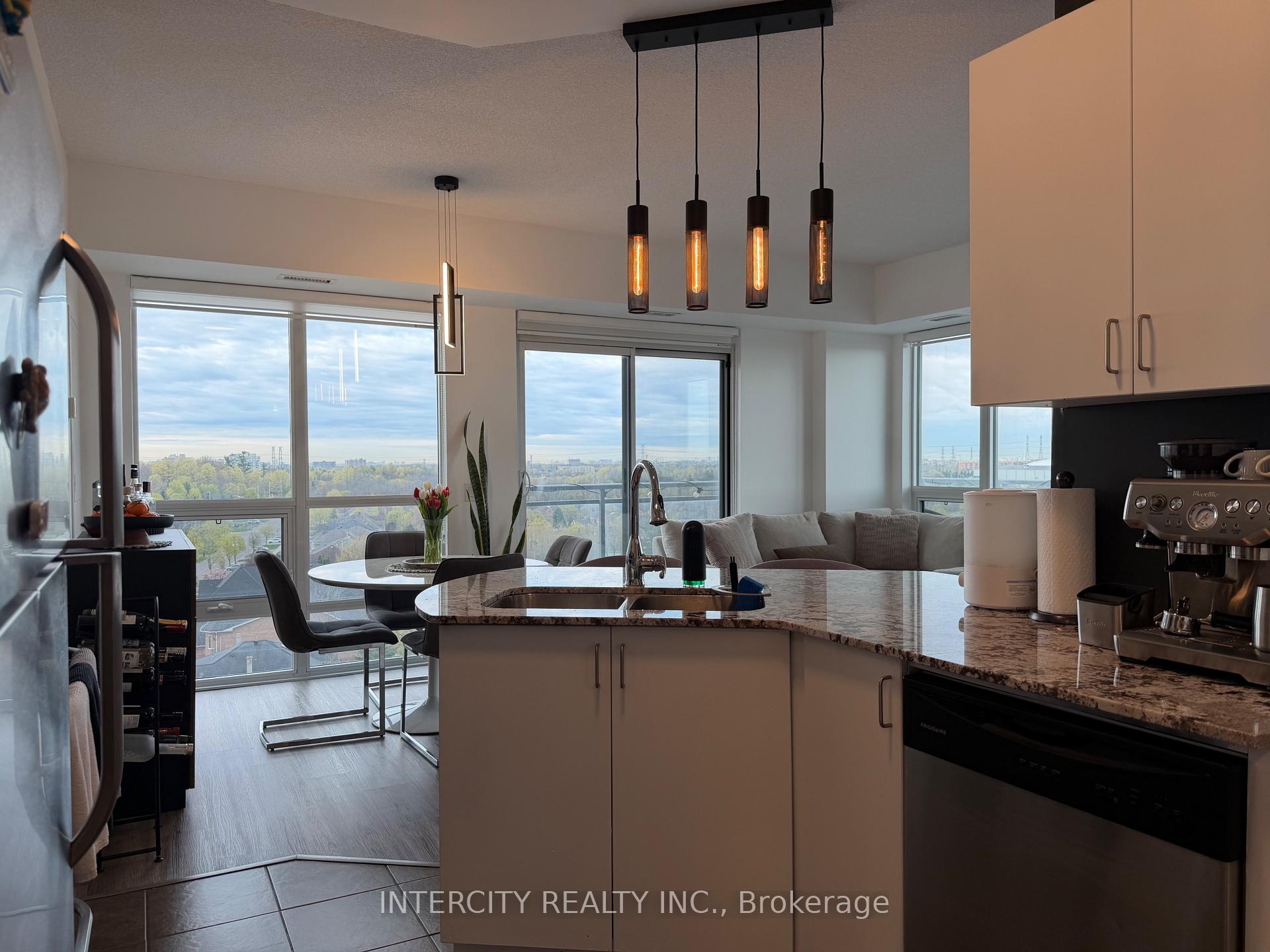 Photo 15 of Unit 802, 7730 Kipling Avenue, Vaughan, Vaughan Grove — HOMEH