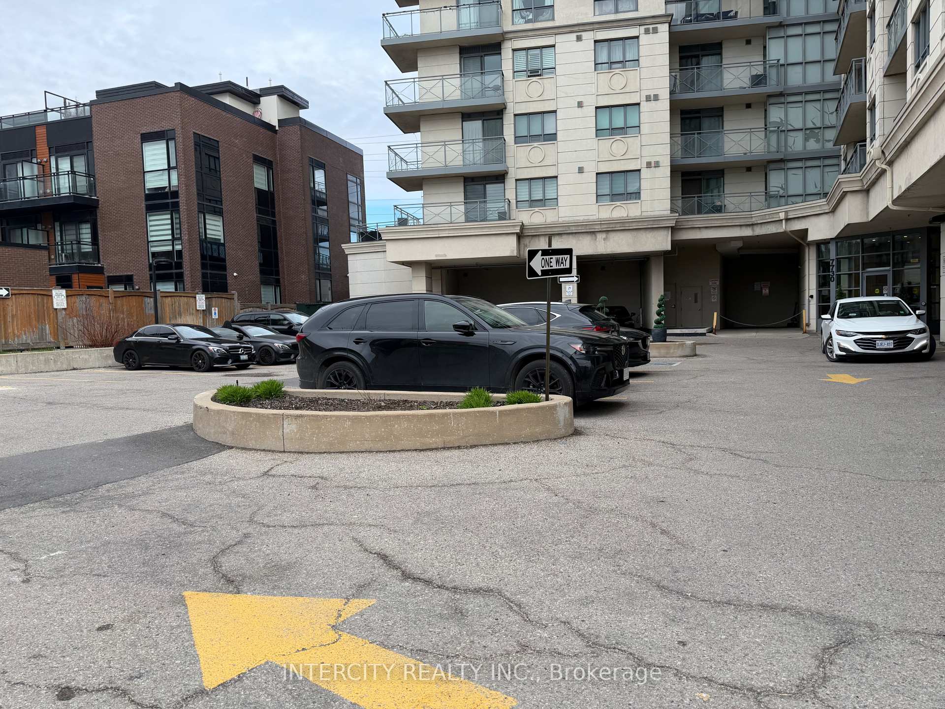 Photo 43 of Unit 802, 7730 Kipling Avenue, Vaughan, Vaughan Grove — HOMEH