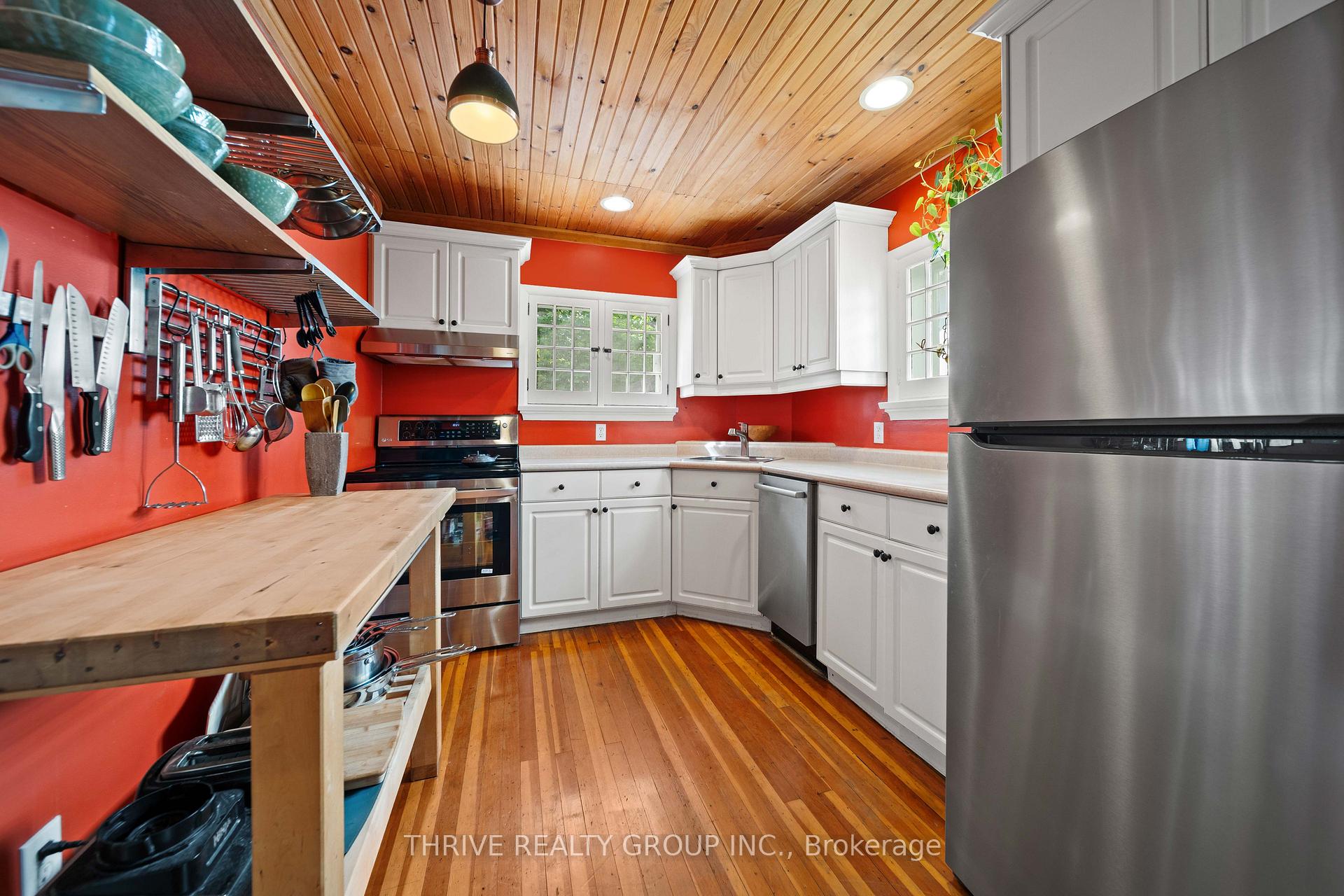 Photo 25 of 39 The Ridgeway Ridge, London, South F — HOMEH