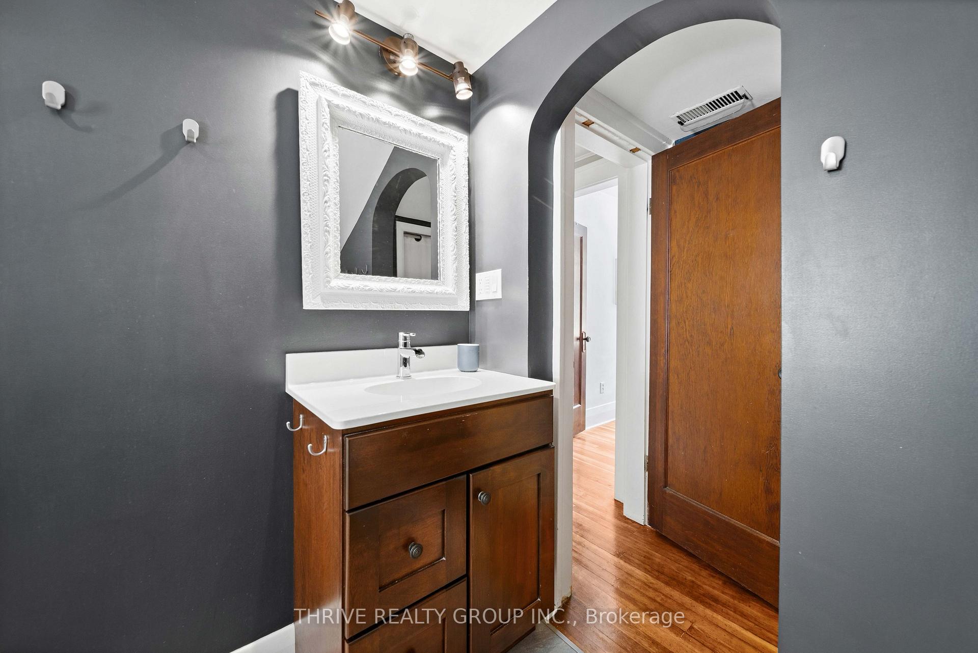 Photo 35 of 39 The Ridgeway Ridge, London, South F — HOMEH