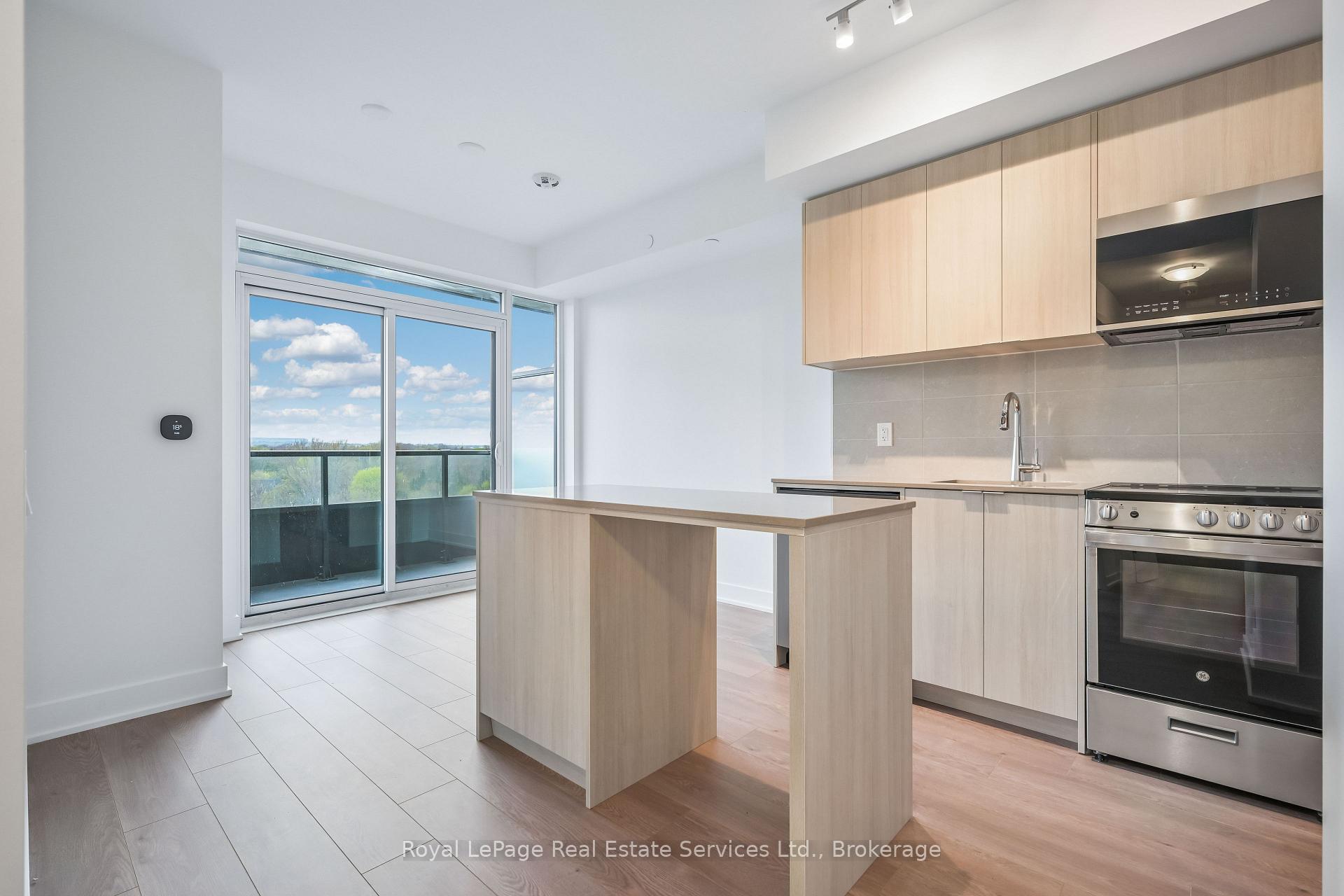 Photo 10 of Unit 711, 2088 James Street, Burlington, Brant — HOMEH
