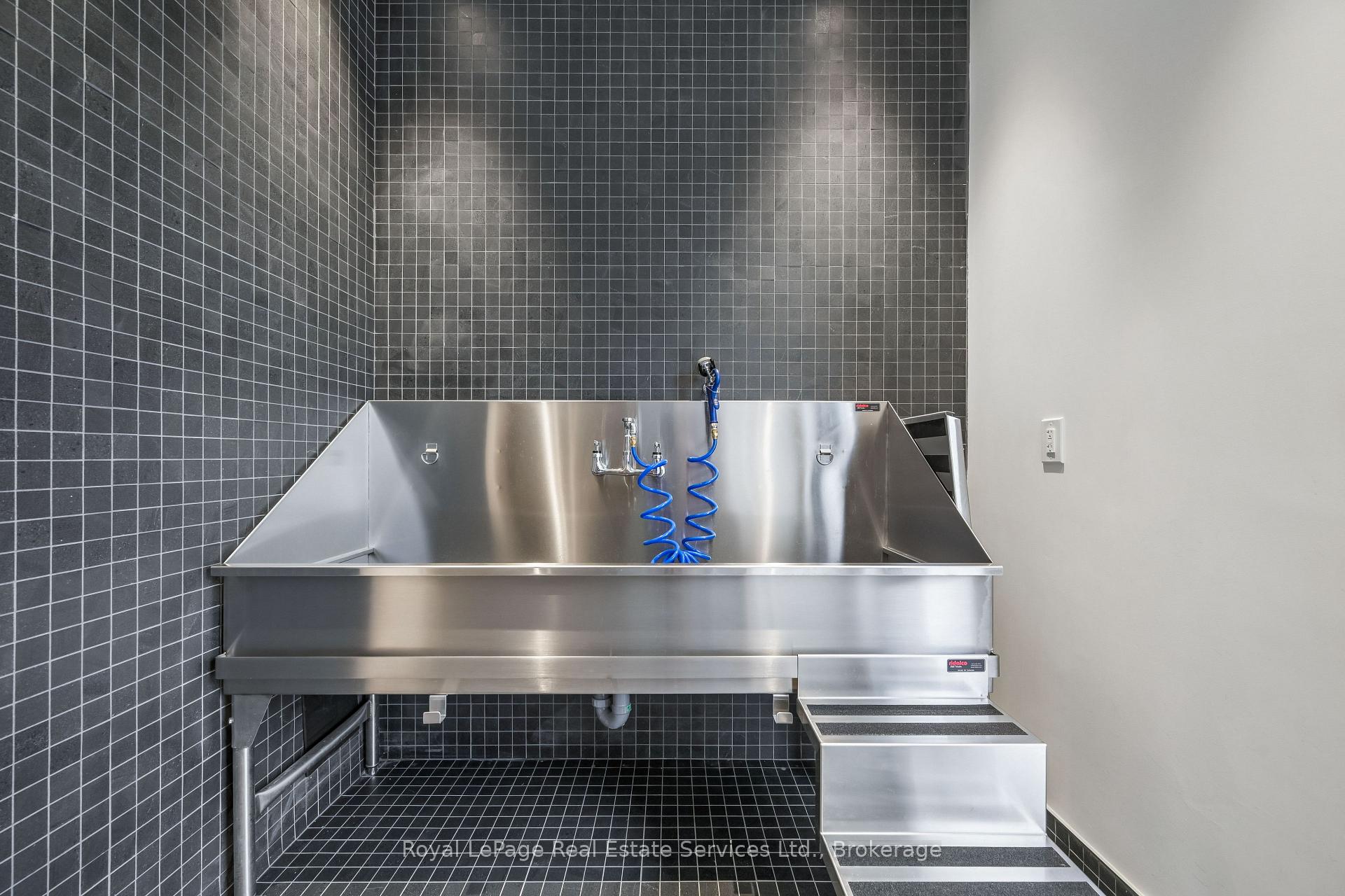 Photo 31 of Unit 711, 2088 James Street, Burlington, Brant — HOMEH