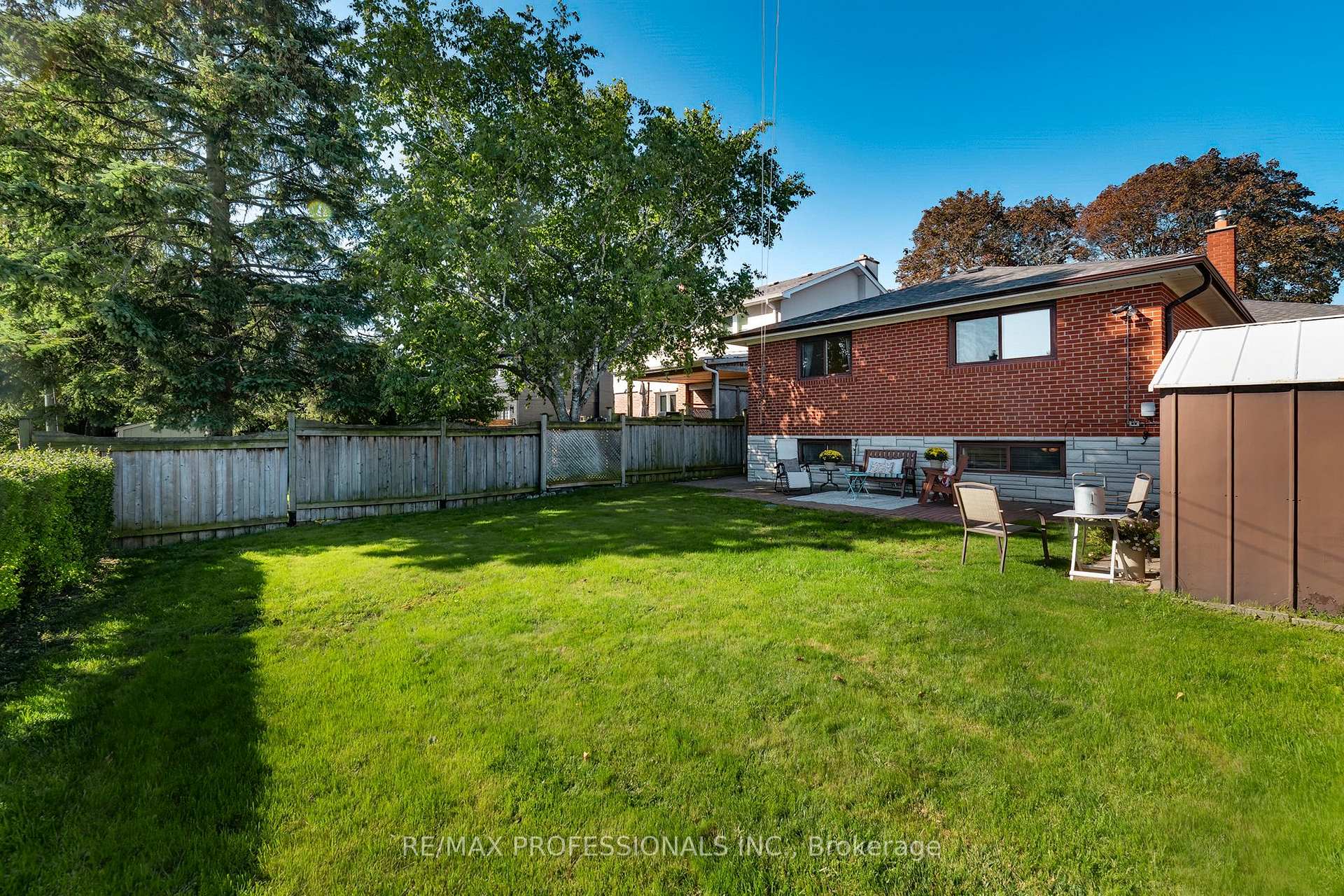 Photo 59 of 97 Freemont Avenue, Etobicoke, Humber Heights — HOMEH
