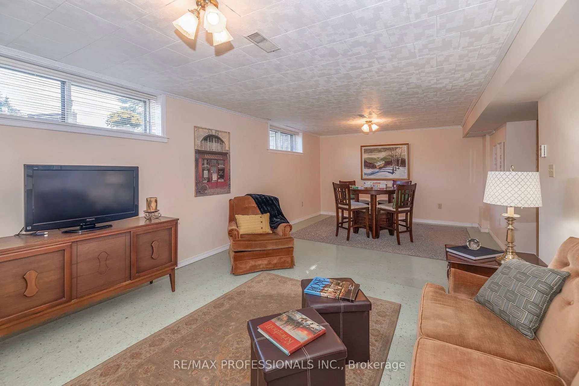 Photo 37 of 97 Freemont Avenue, Etobicoke, Humber Heights — HOMEH