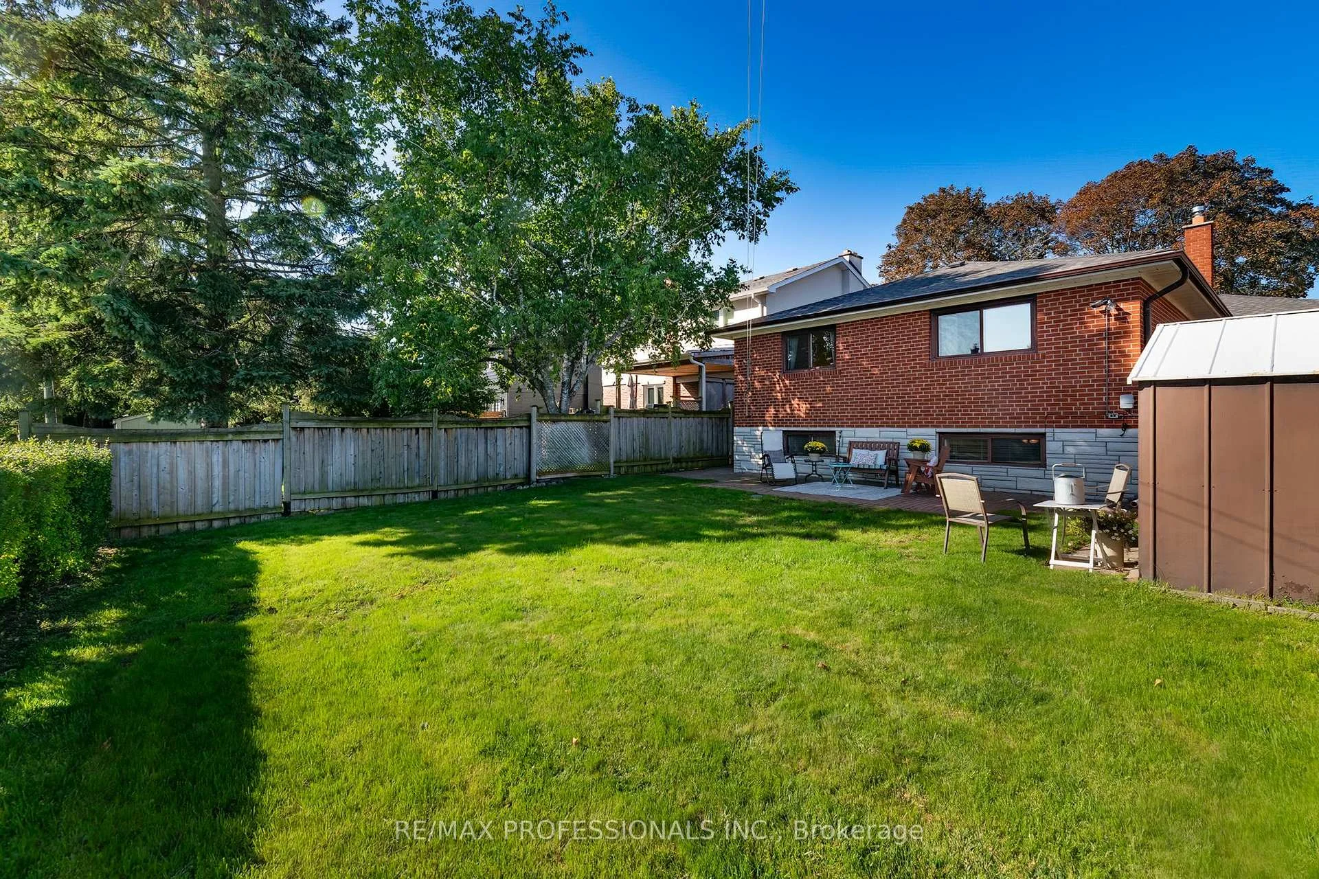 Photo 57 of 97 Freemont Avenue, Etobicoke, Humber Heights — HOMEH