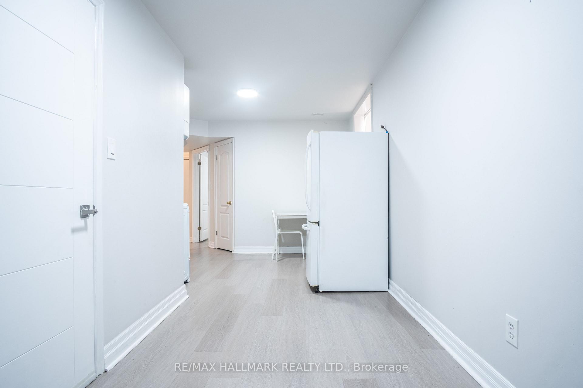 Photo 5 of Unit Basement, 116 Regina Avenue, Toronto, Englemount-Lawrence — HOMEH