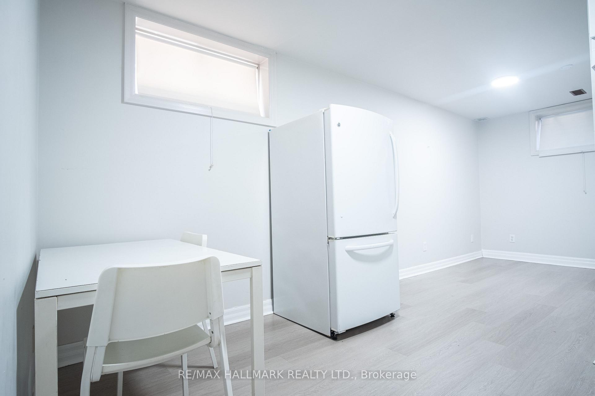 Photo 7 of Unit Basement, 116 Regina Avenue, Toronto, Englemount-Lawrence — HOMEH