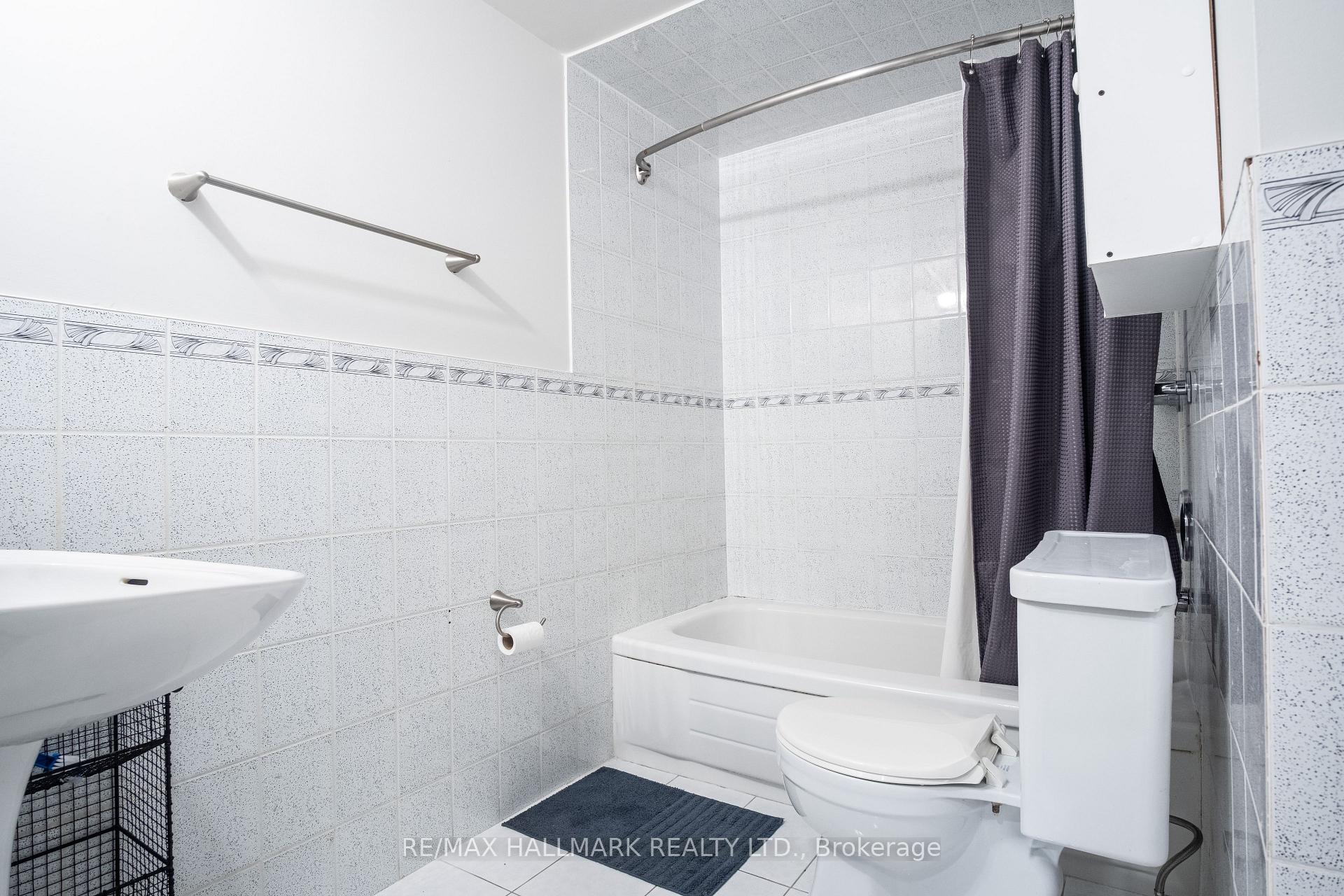 Photo 19 of Unit Basement, 116 Regina Avenue, Toronto, Englemount-Lawrence — HOMEH