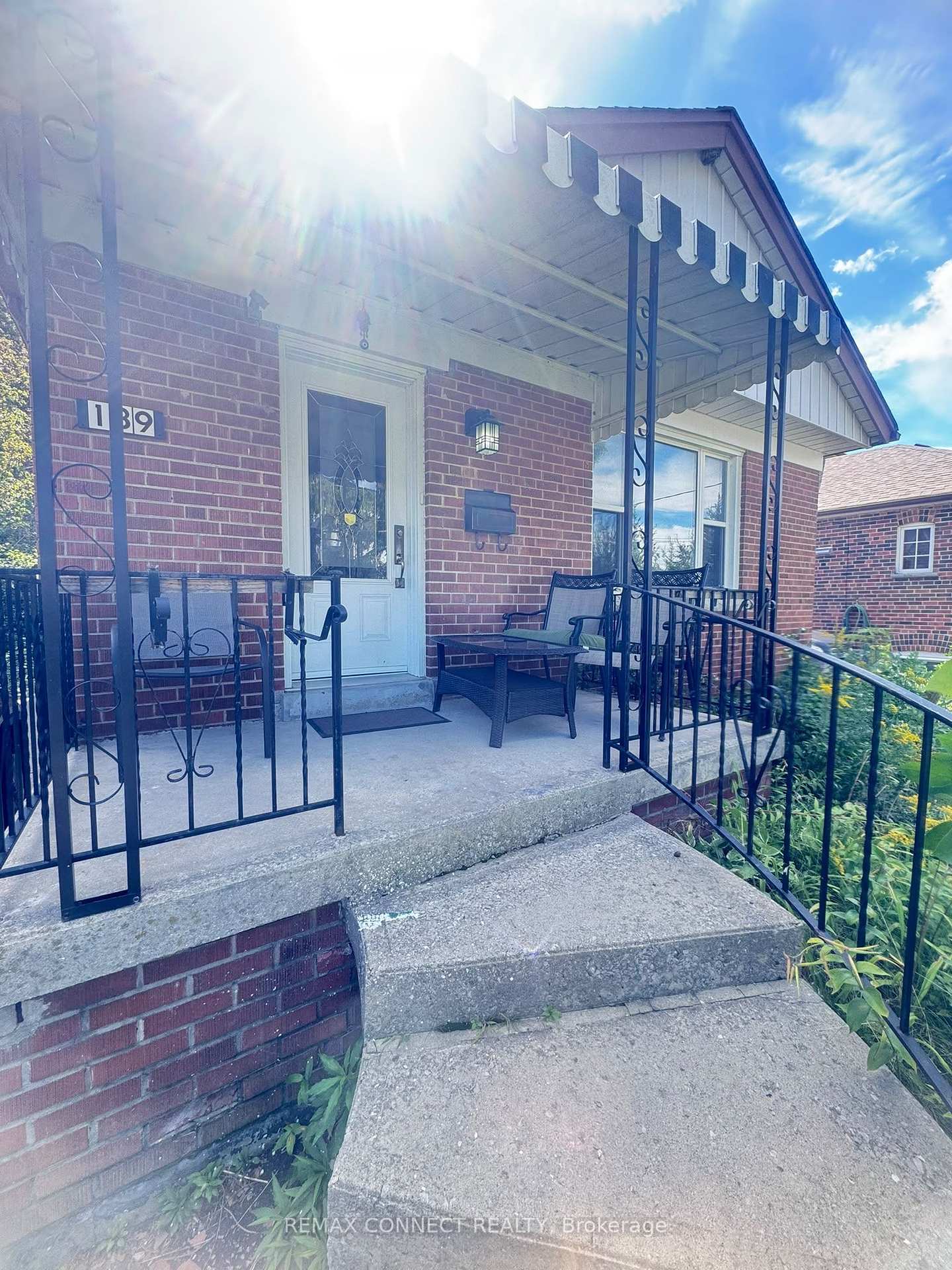 Photo 2 of 189 Tower Drive, Scarborough, Wexford-Maryvale — HOMEH