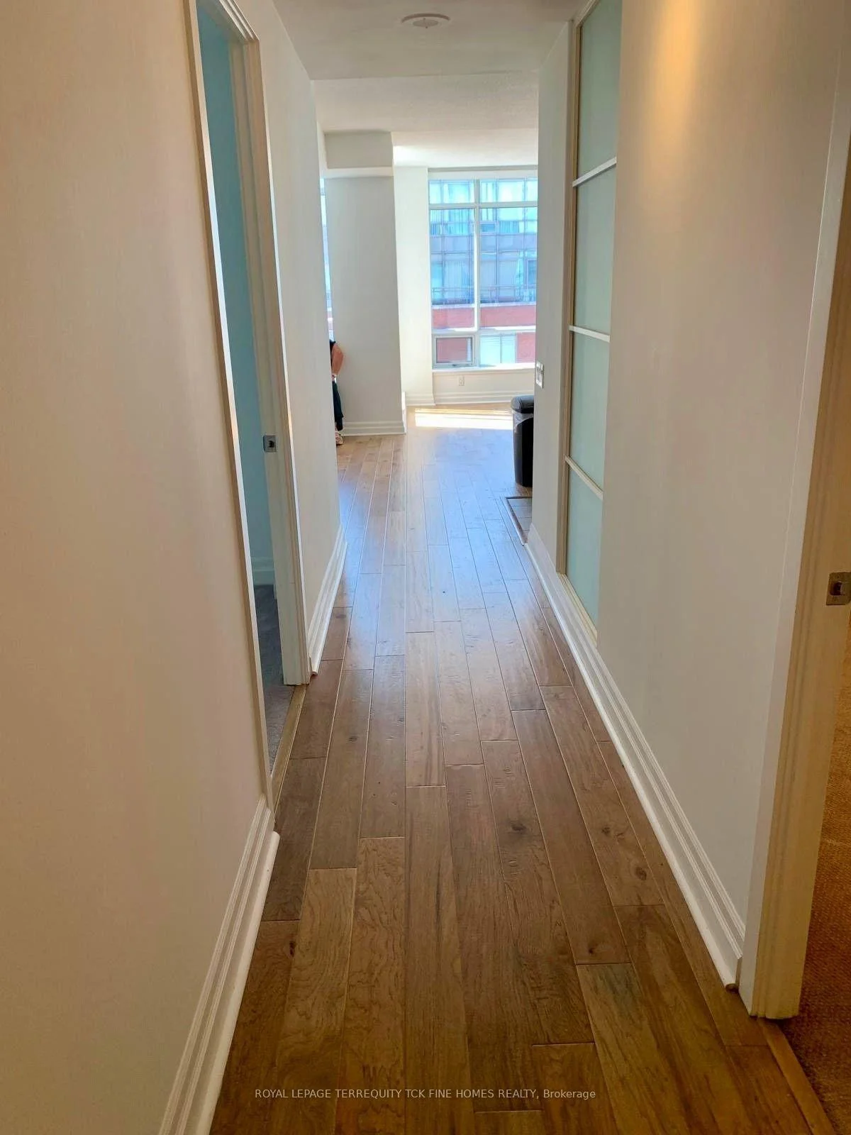 Photo 2 of Unit 1016, 500 Queens Quay W, Toronto, Waterfront Communities — HOMEH