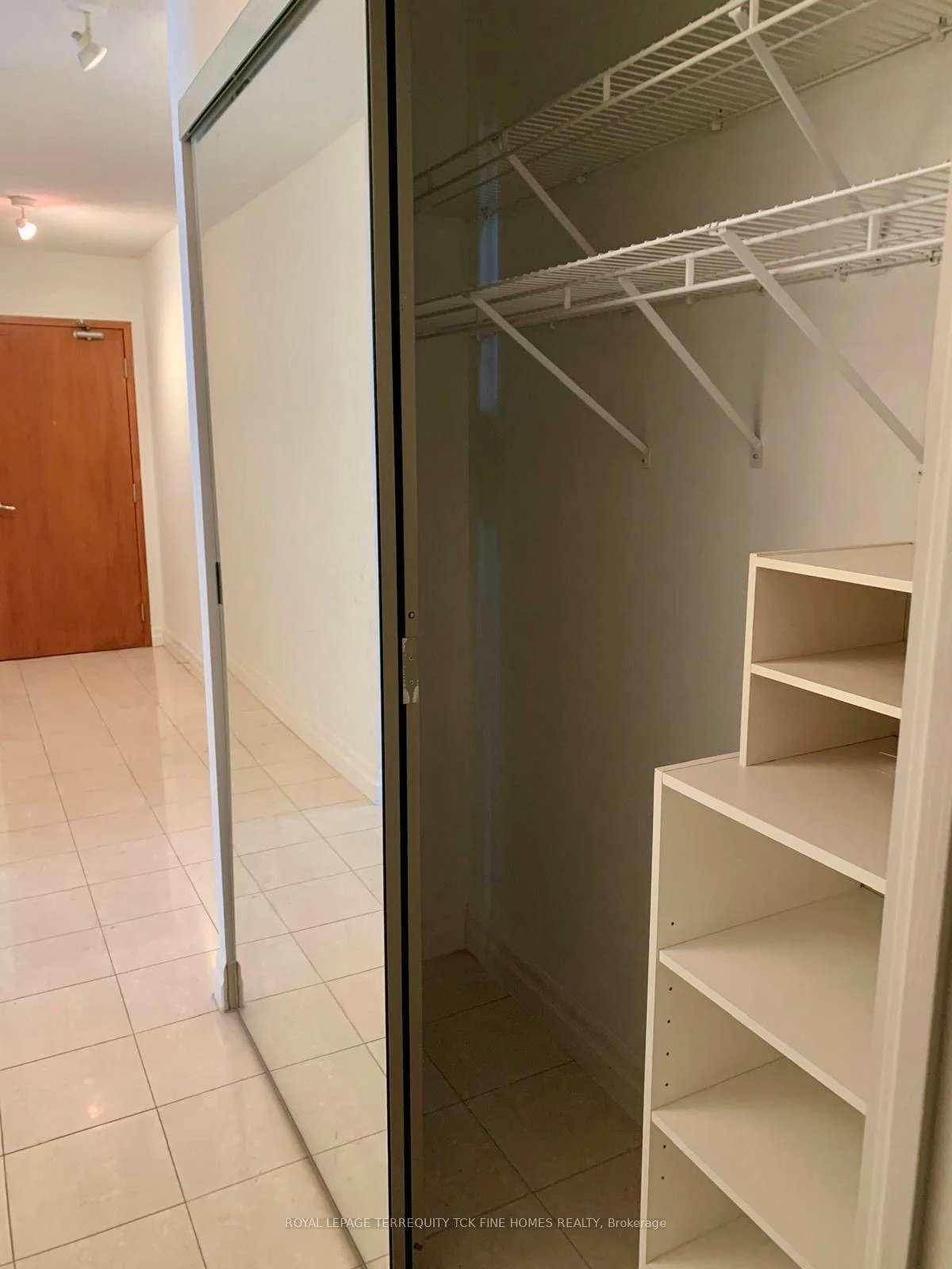 Photo 3 of Unit 1016, 500 Queens Quay W, Toronto, Waterfront Communities — HOMEH