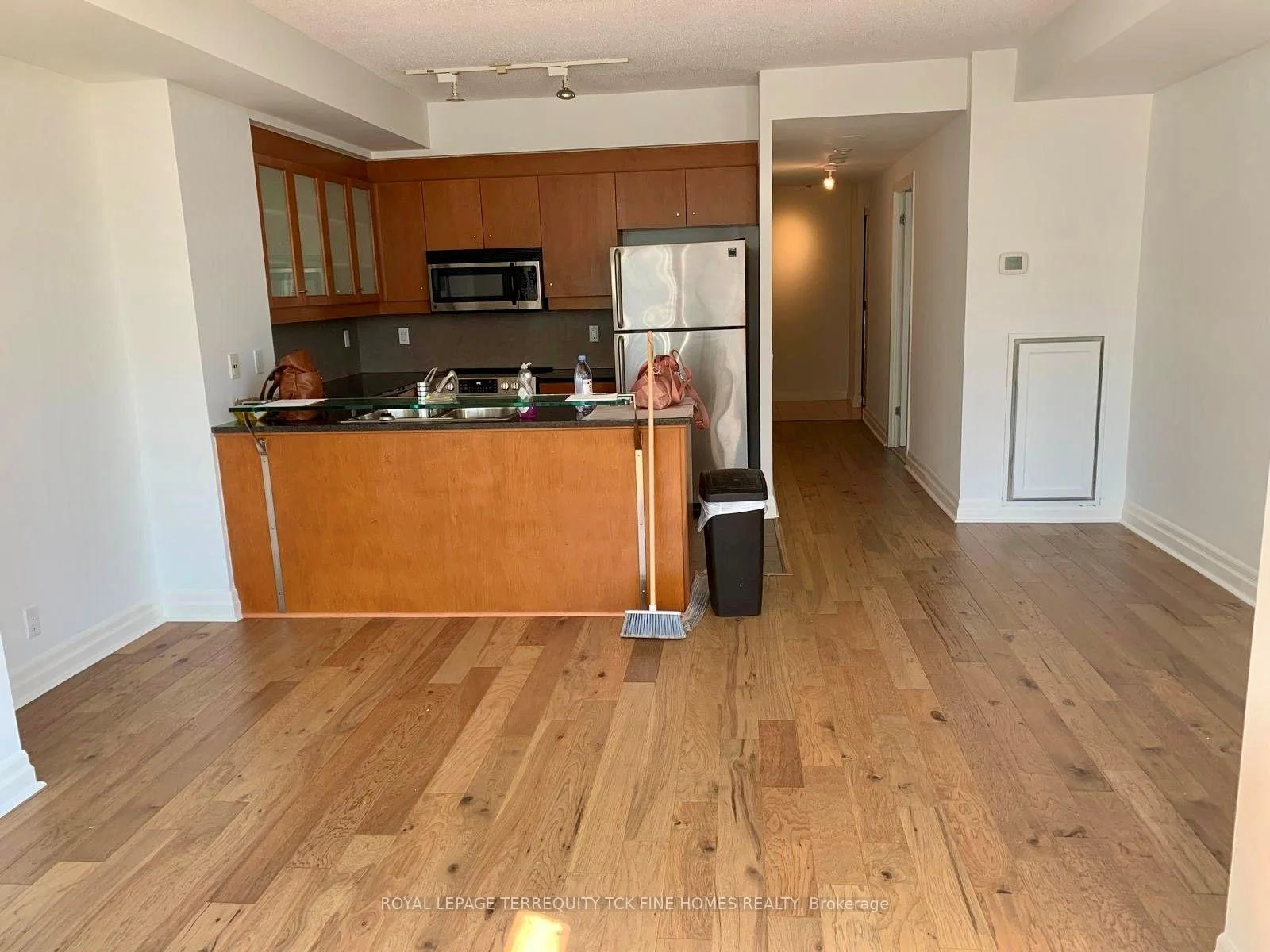 Photo 4 of Unit 1016, 500 Queens Quay W, Toronto, Waterfront Communities — HOMEH