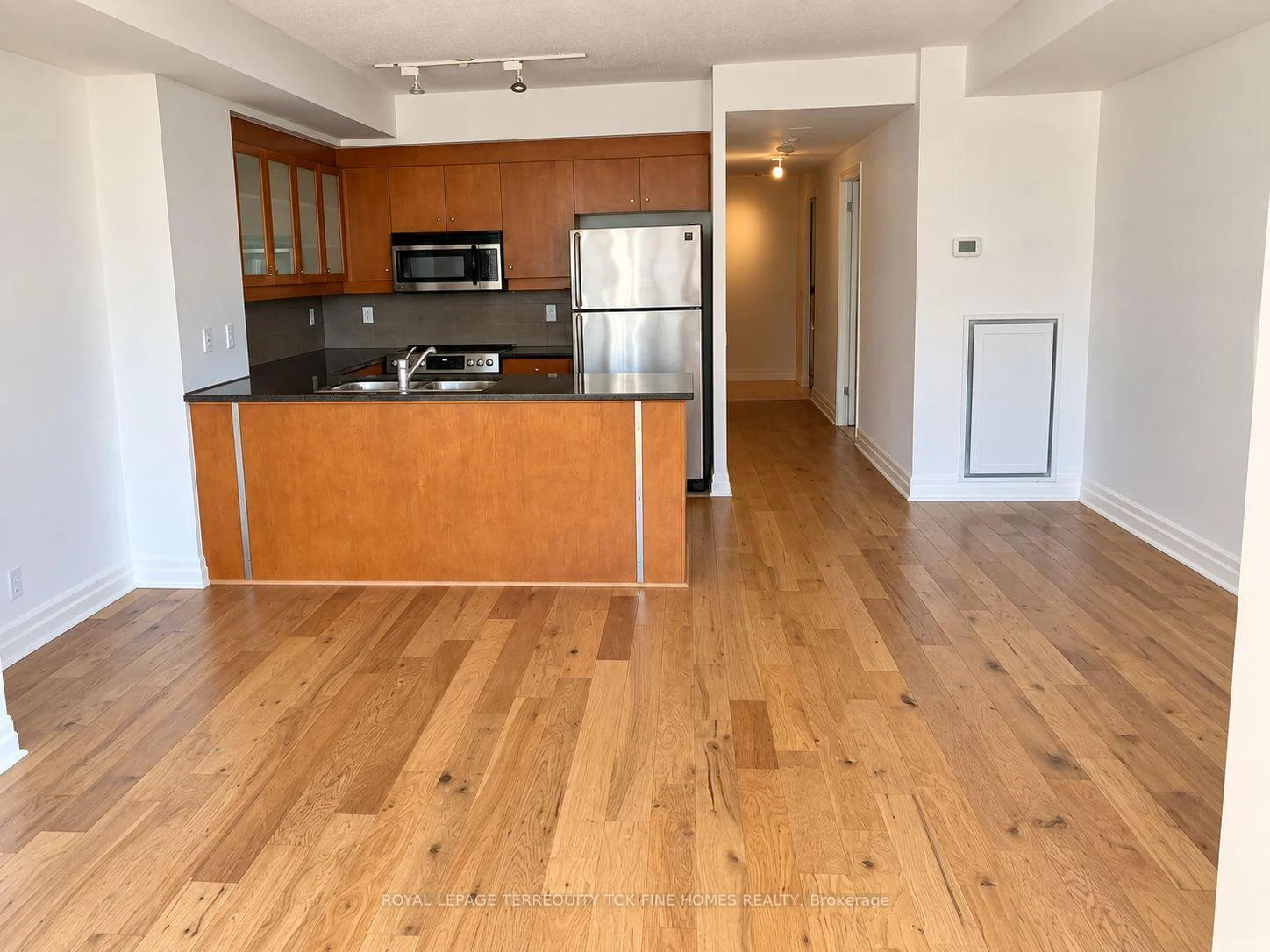 Photo 7 of Unit 1016, 500 Queens Quay W, Toronto, Waterfront Communities — HOMEH