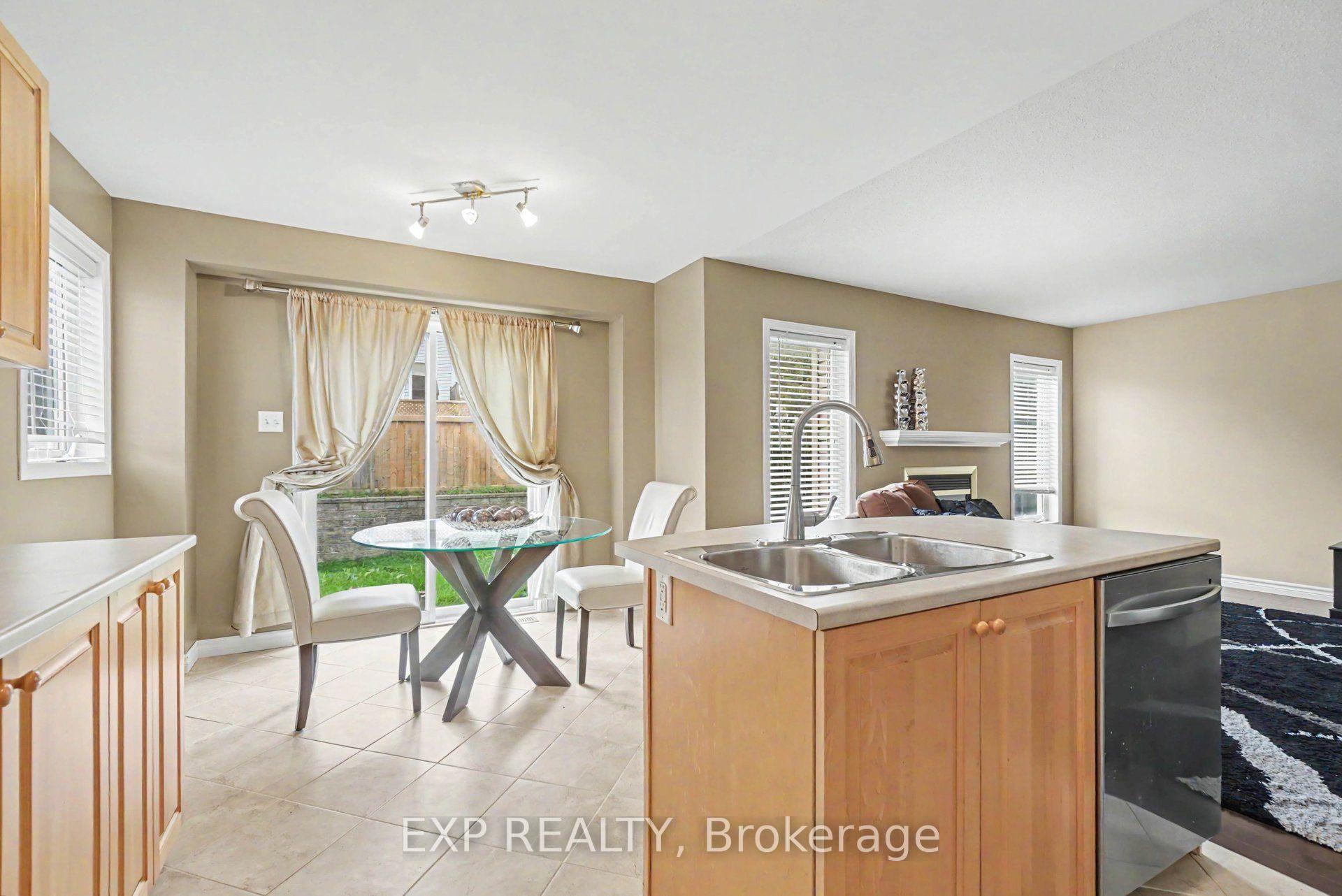 Photo 11 of 100 Rocky Hill Drive, Ottawa, Barrhaven - Strandherd — HOMEH