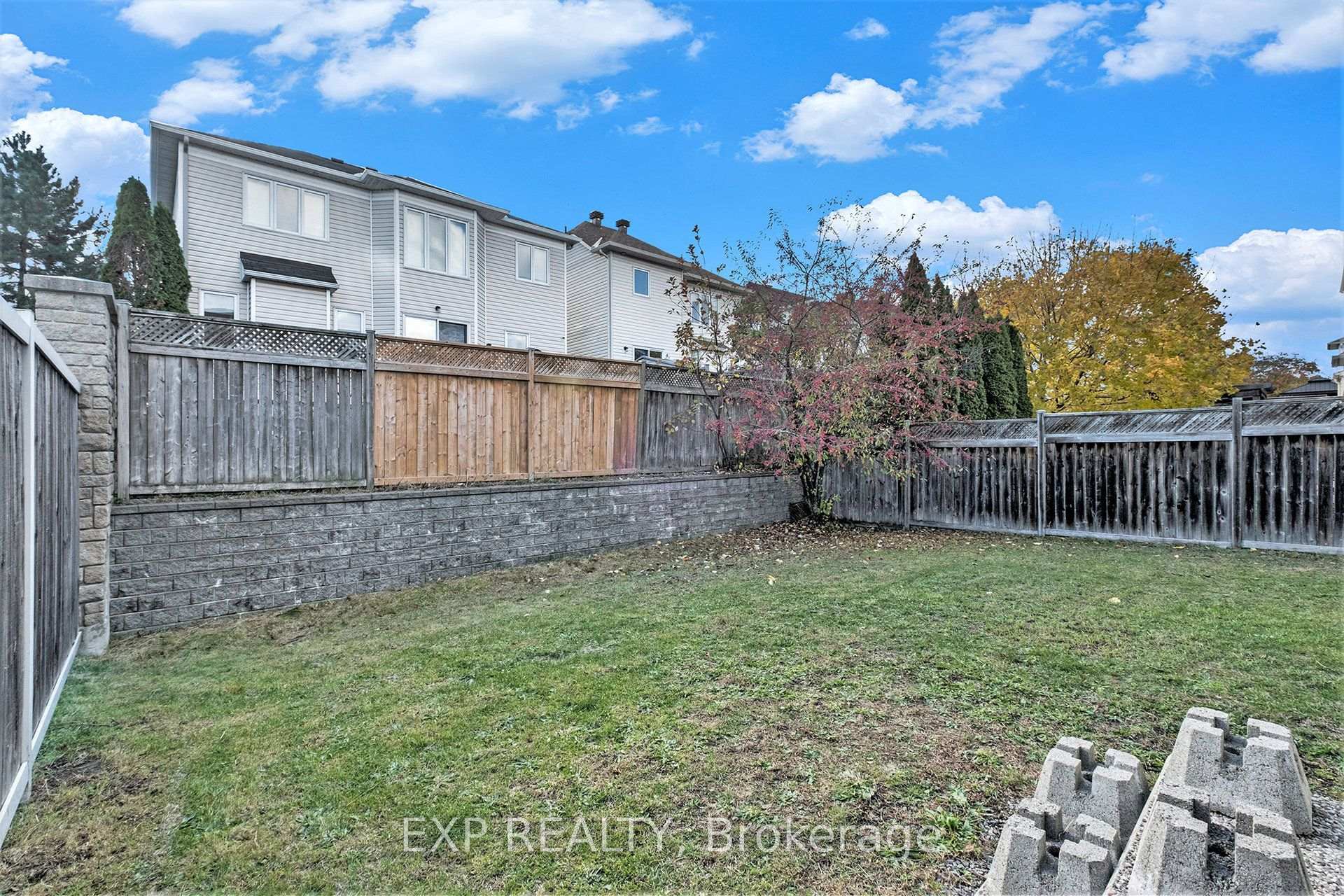 Photo 30 of 100 Rocky Hill Drive, Ottawa, Barrhaven - Strandherd — HOMEH