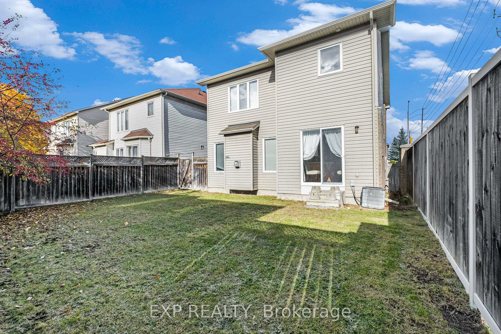 Photo 32 of 100 Rocky Hill Drive, Ottawa, Barrhaven - Strandherd — HOMEH