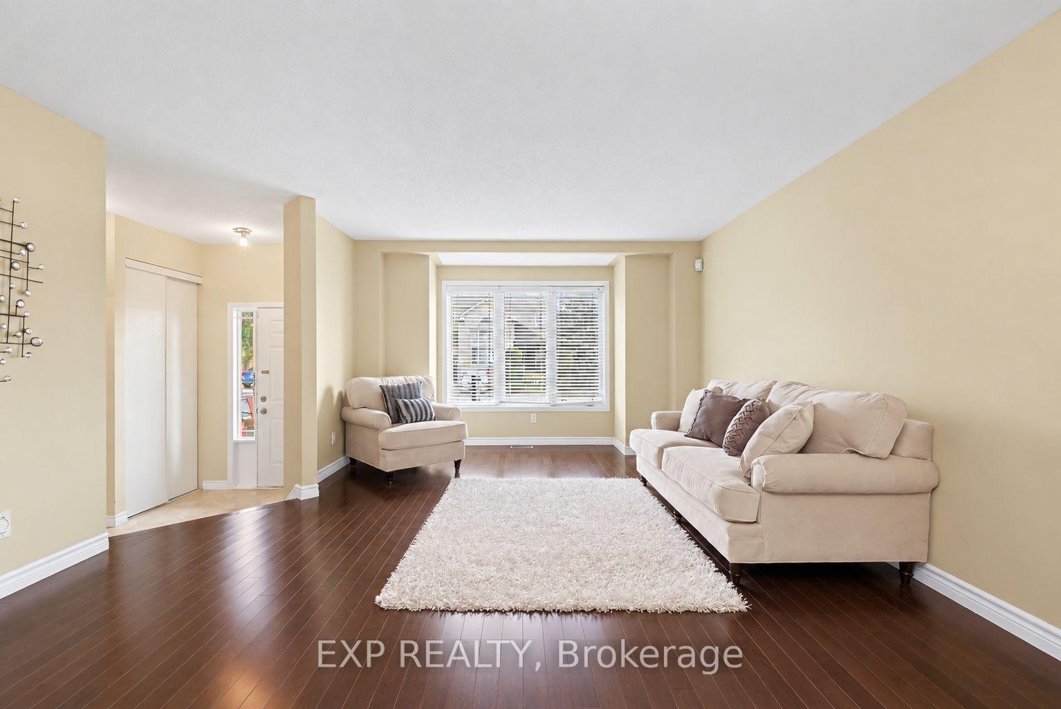 Photo 5 of 100 Rocky Hill Drive, Ottawa, Barrhaven - Strandherd — HOMEH