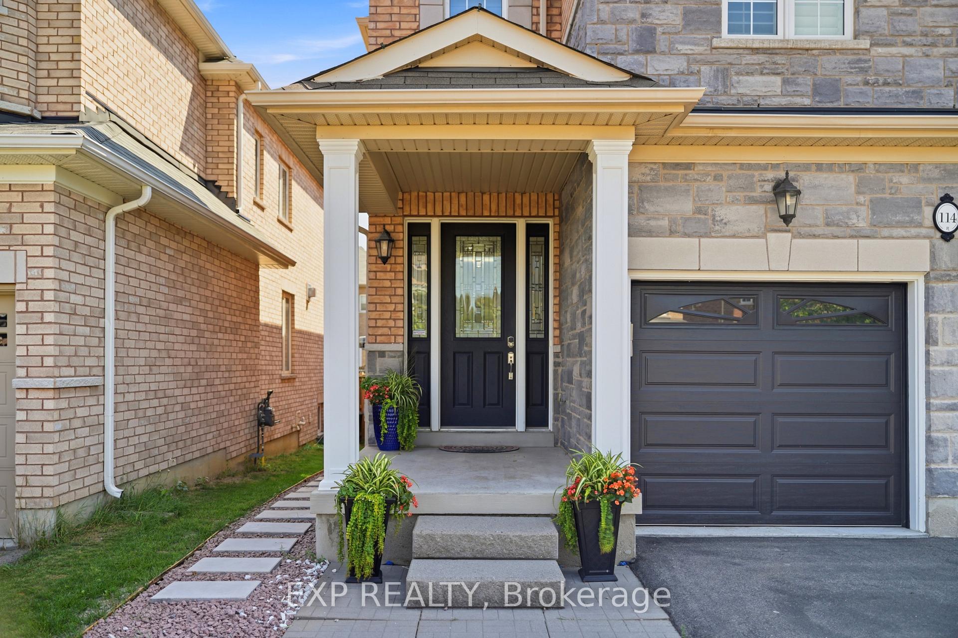 Photo 2 of 114 Chaumont Drive, Hamilton, Stoney Creek Mountain — HOMEH