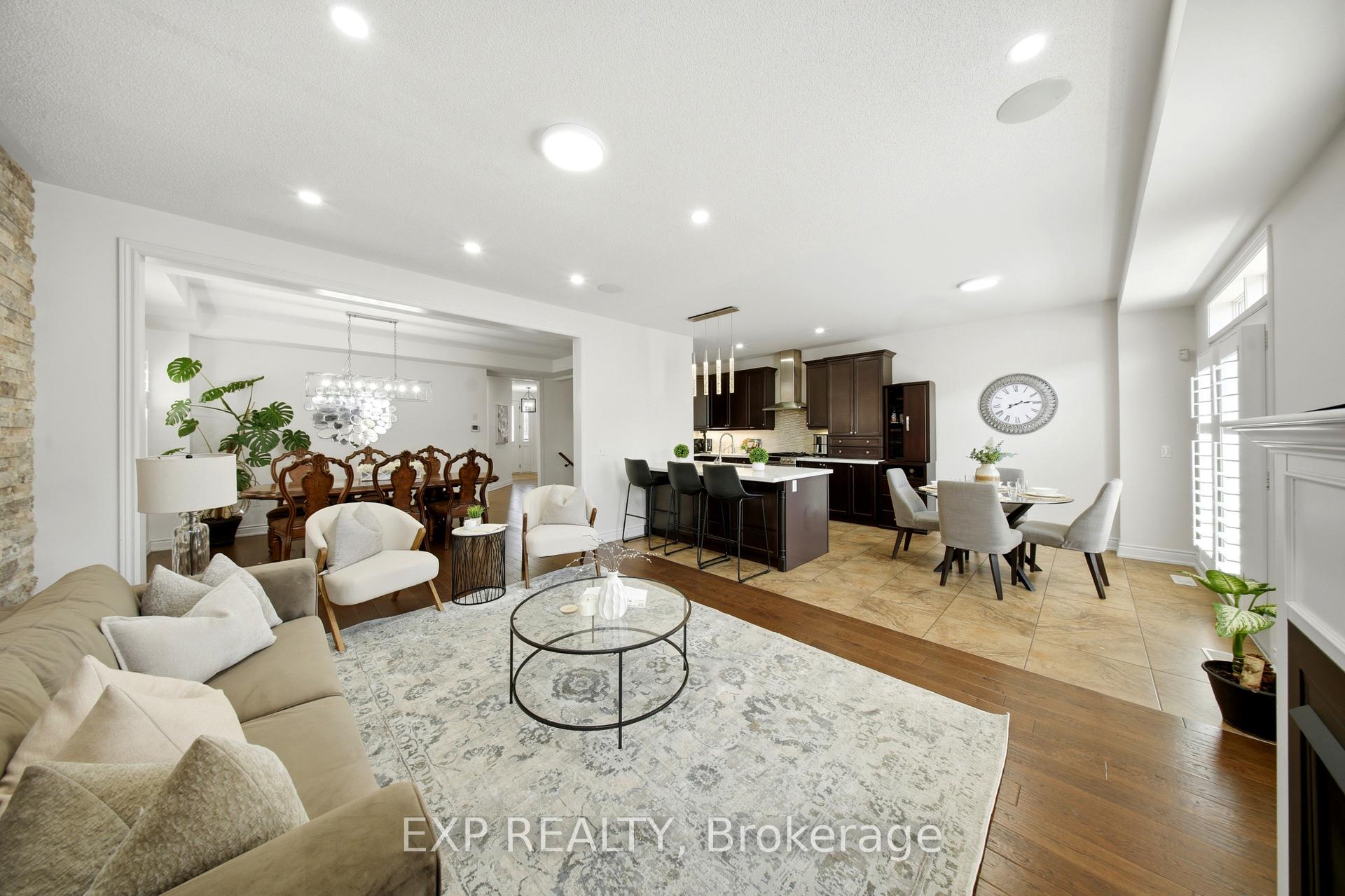 Photo 12 of 114 Chaumont Drive, Hamilton, Stoney Creek Mountain — HOMEH