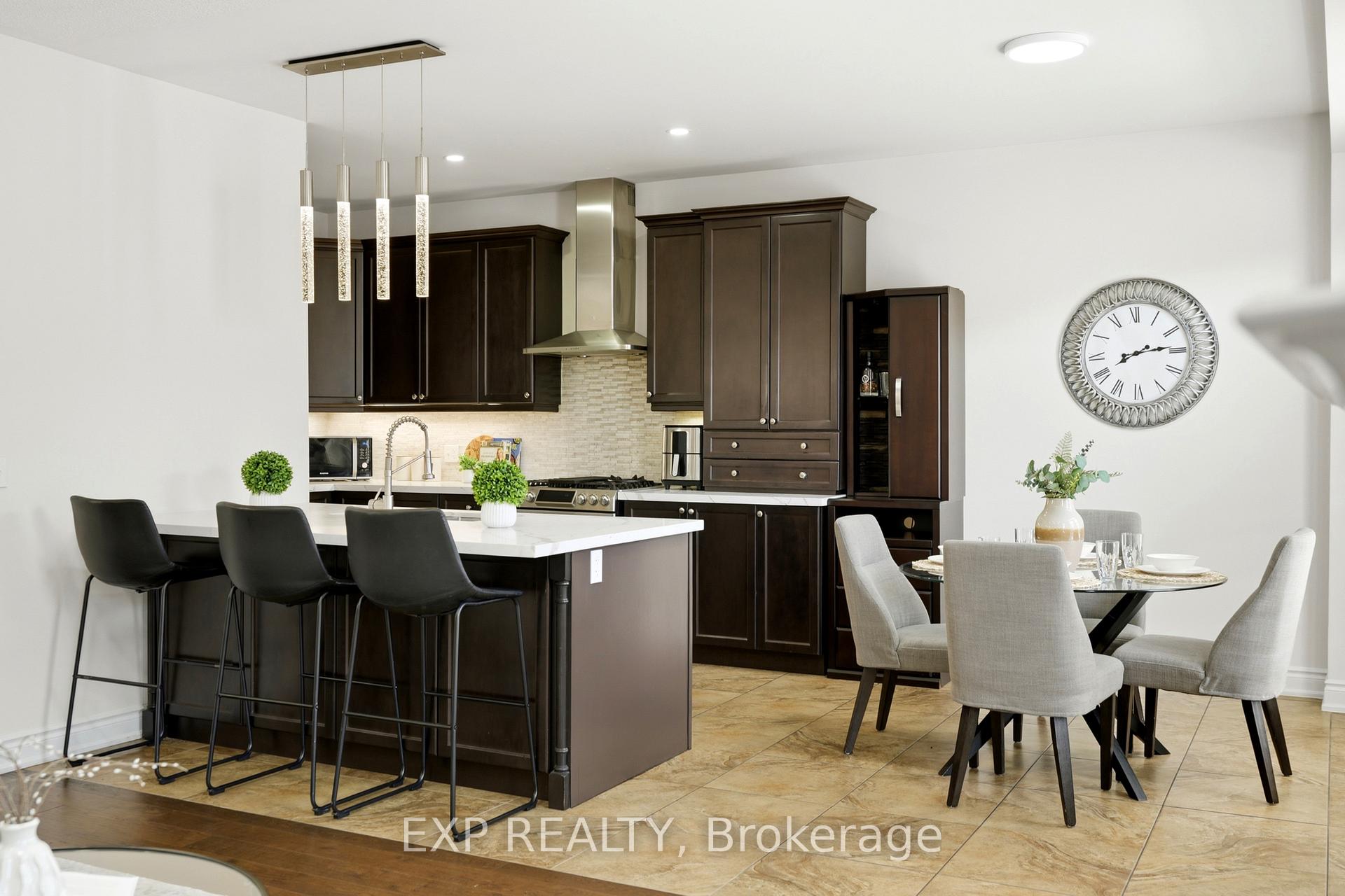 Photo 17 of 114 Chaumont Drive, Hamilton, Stoney Creek Mountain — HOMEH