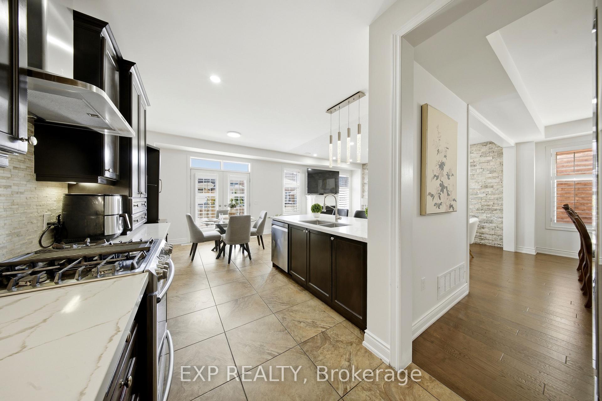 Photo 19 of 114 Chaumont Drive, Hamilton, Stoney Creek Mountain — HOMEH