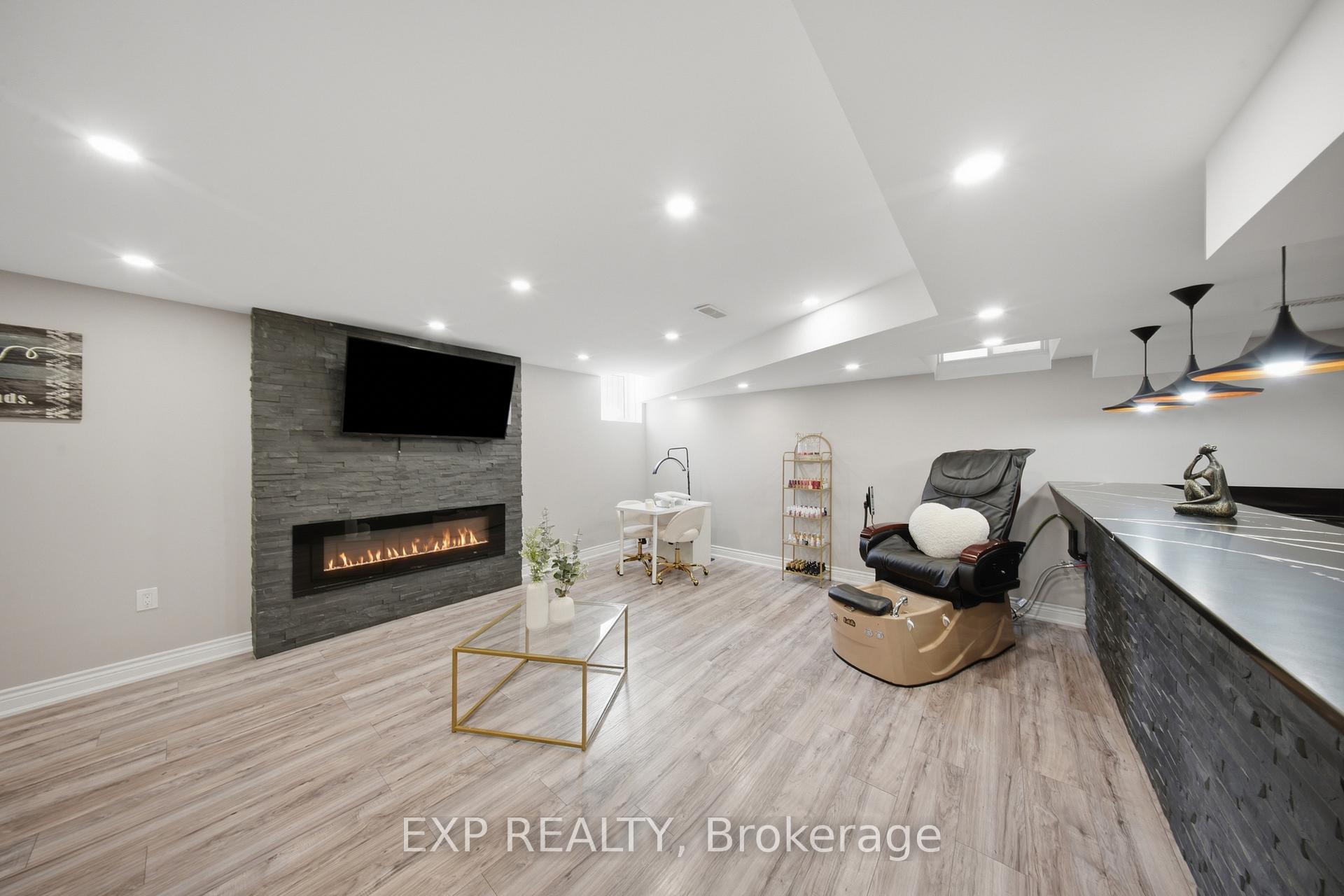 Photo 24 of 114 Chaumont Drive, Hamilton, Stoney Creek Mountain — HOMEH