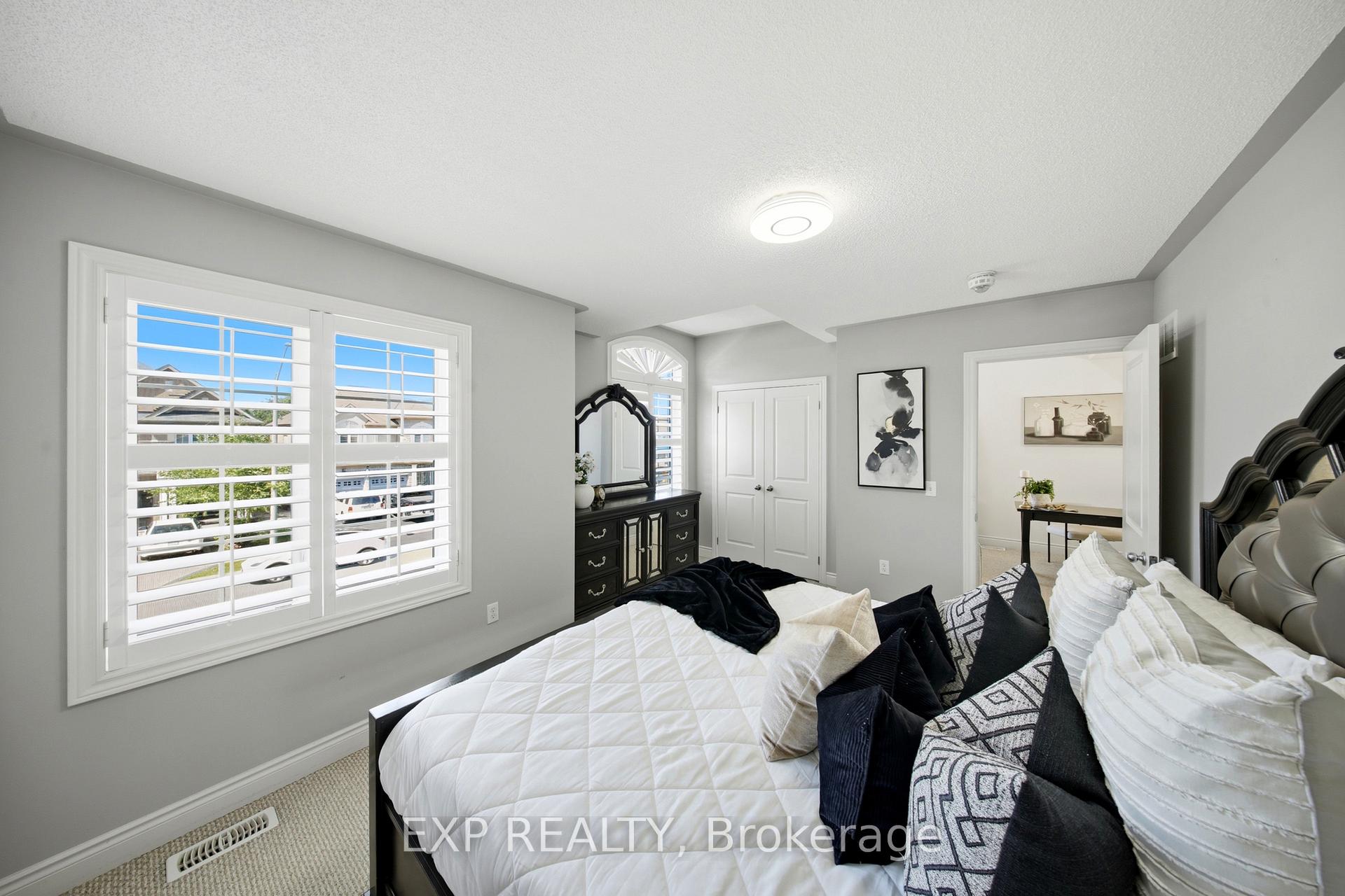 Photo 31 of 114 Chaumont Drive, Hamilton, Stoney Creek Mountain — HOMEH
