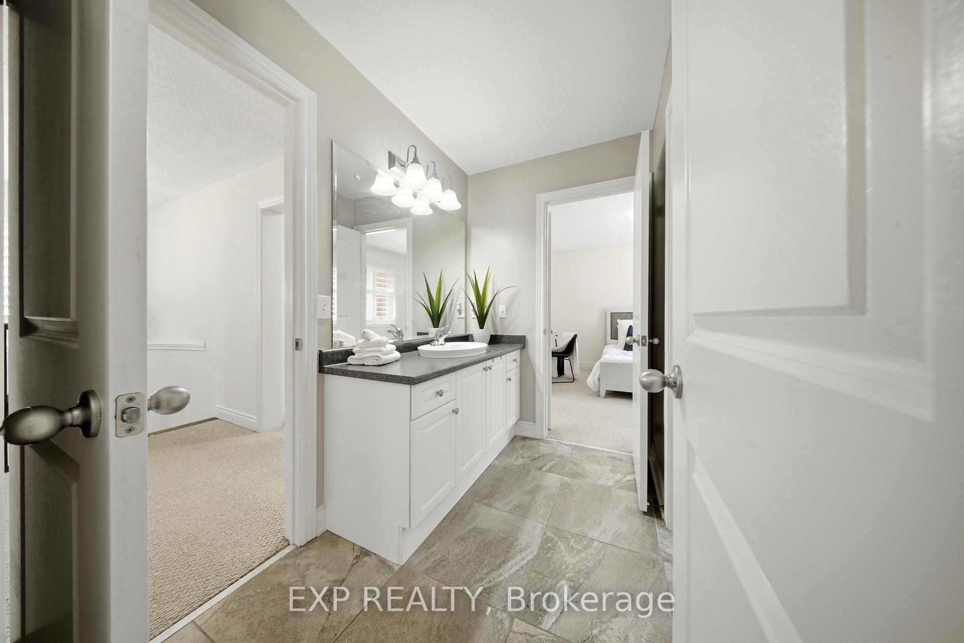 Photo 34 of 114 Chaumont Drive, Hamilton, Stoney Creek Mountain — HOMEH