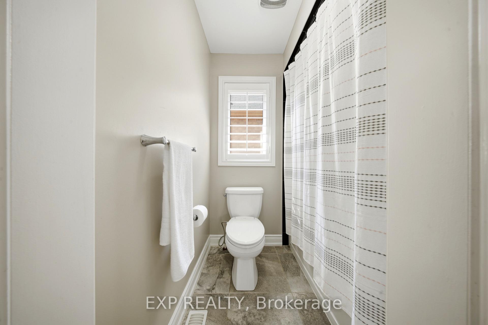 Photo 35 of 114 Chaumont Drive, Hamilton, Stoney Creek Mountain — HOMEH