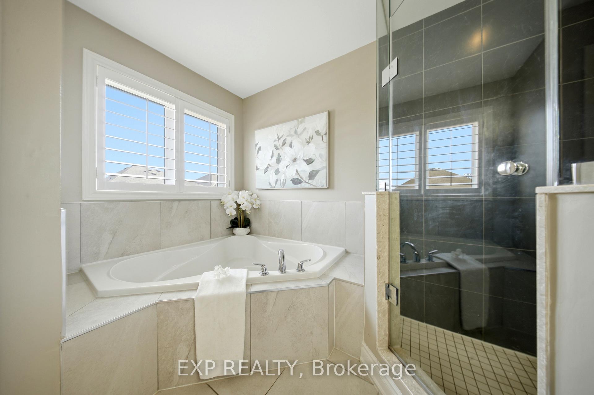 Photo 43 of 114 Chaumont Drive, Hamilton, Stoney Creek Mountain — HOMEH