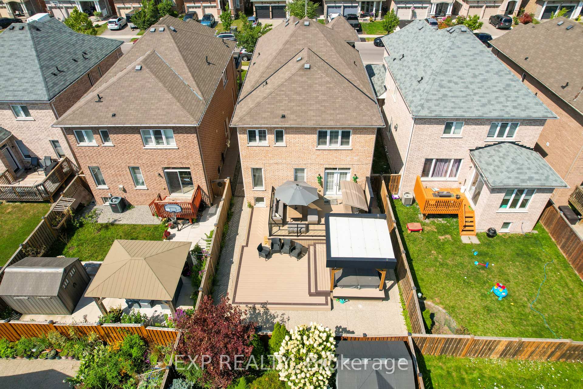 Photo 49 of 114 Chaumont Drive, Hamilton, Stoney Creek Mountain — HOMEH