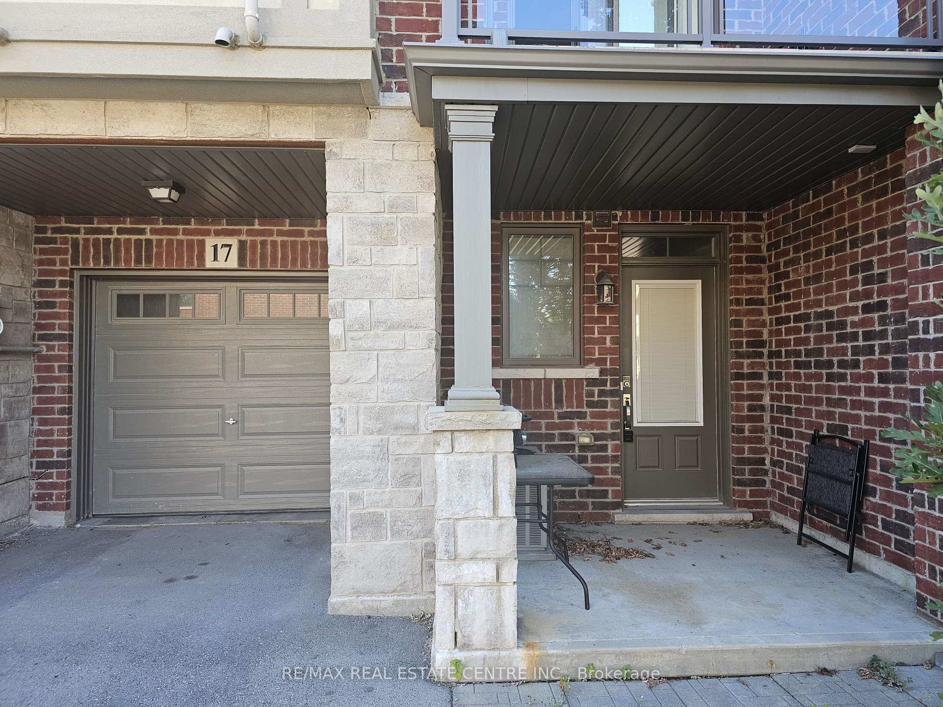 Photo 2 of Unit 17, 1169 Garner Road E, Hamilton, Ancaster — HOMEH