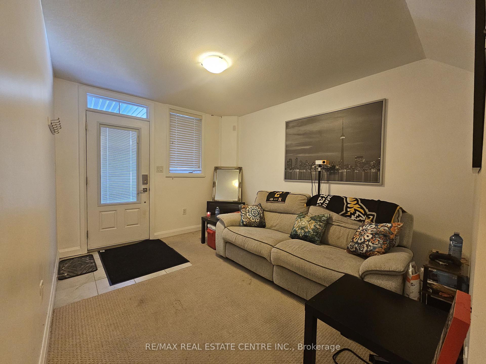 Photo 6 of Unit 17, 1169 Garner Road E, Hamilton, Ancaster — HOMEH