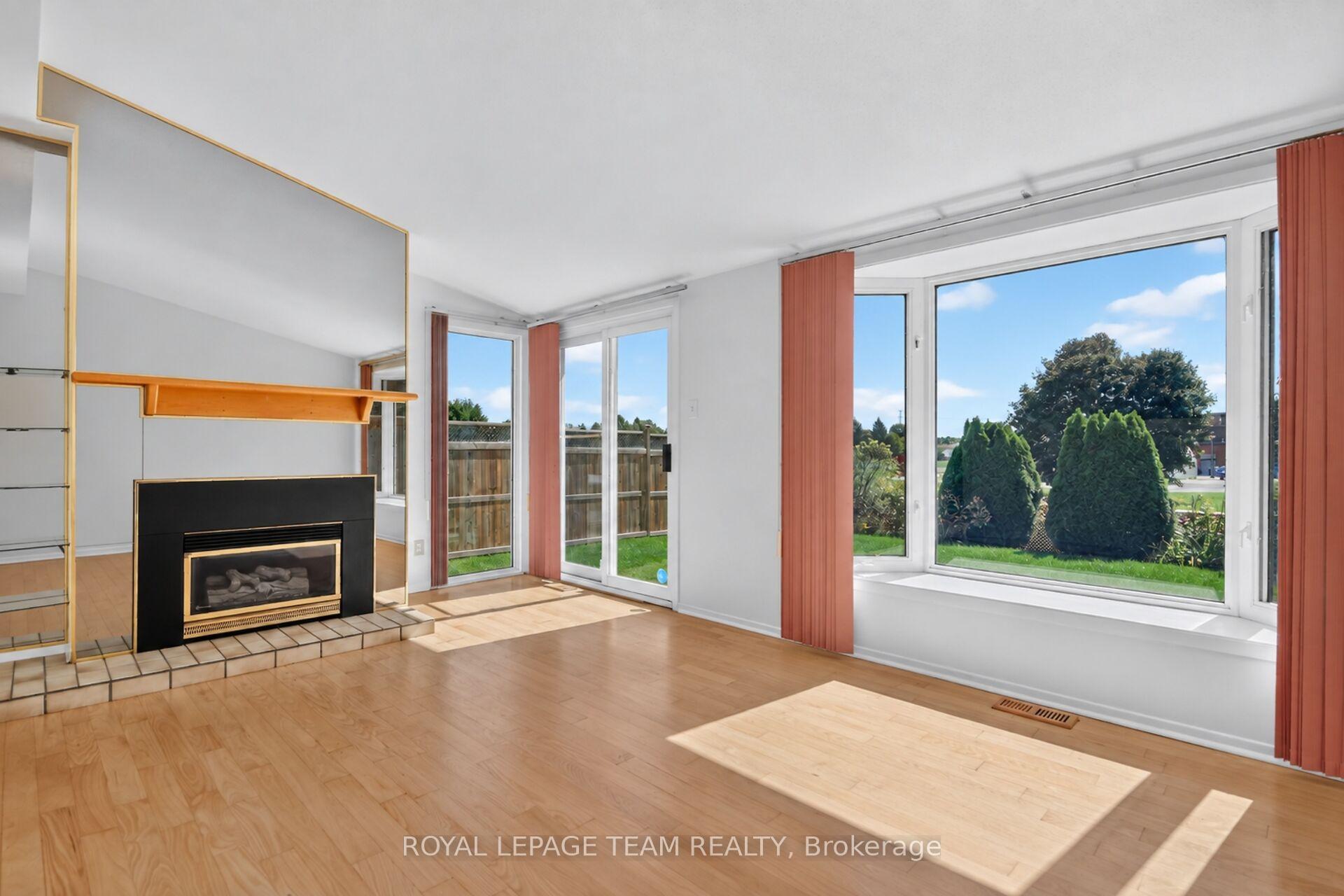 Photo 25 of 106 Four Seasons Drive, Ottawa, Borden Farm/Stewart Farm/Carleton Heights/Parkwood Hills — HOMEH