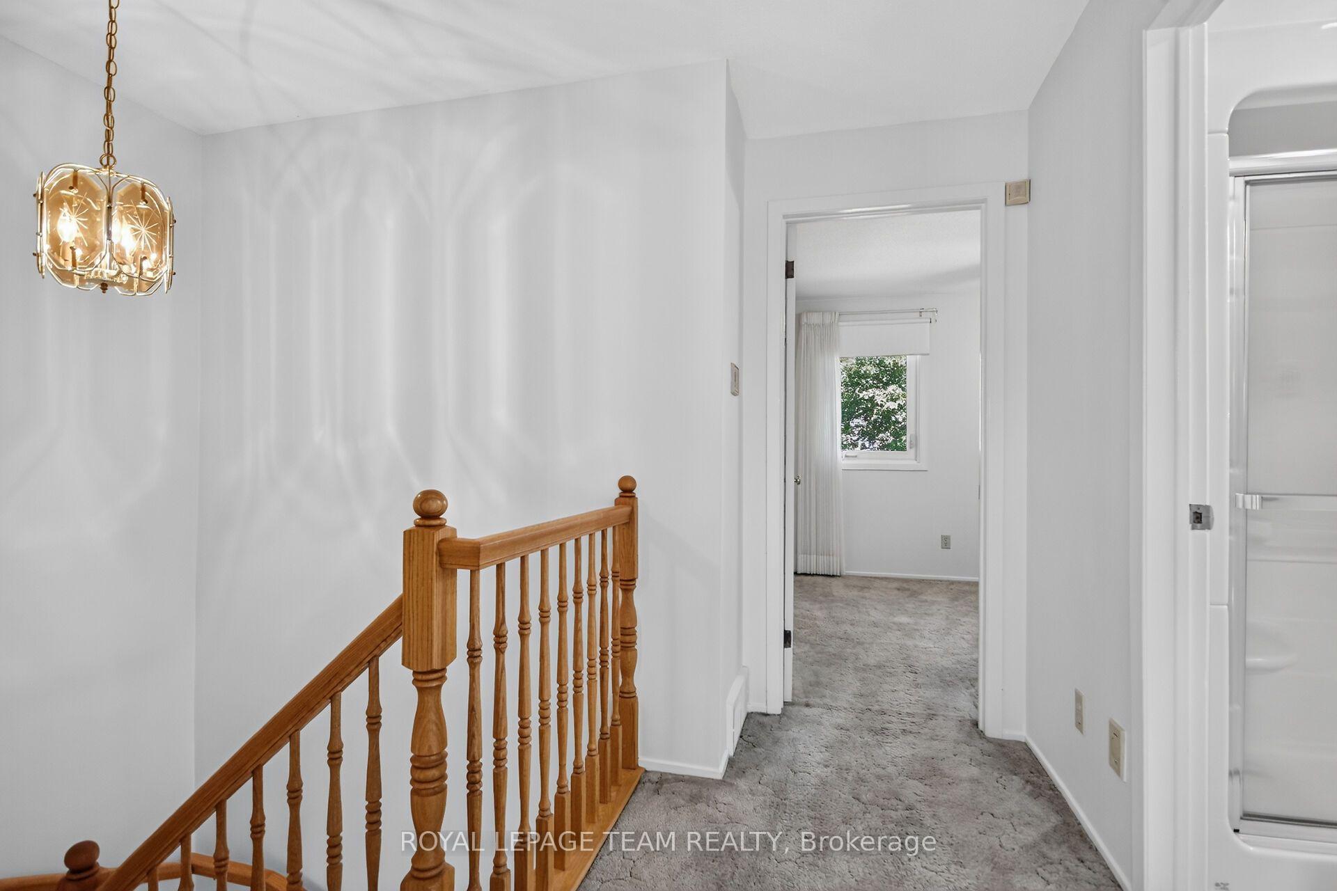Photo 29 of 106 Four Seasons Drive, Ottawa, Borden Farm/Stewart Farm/Carleton Heights/Parkwood Hills — HOMEH