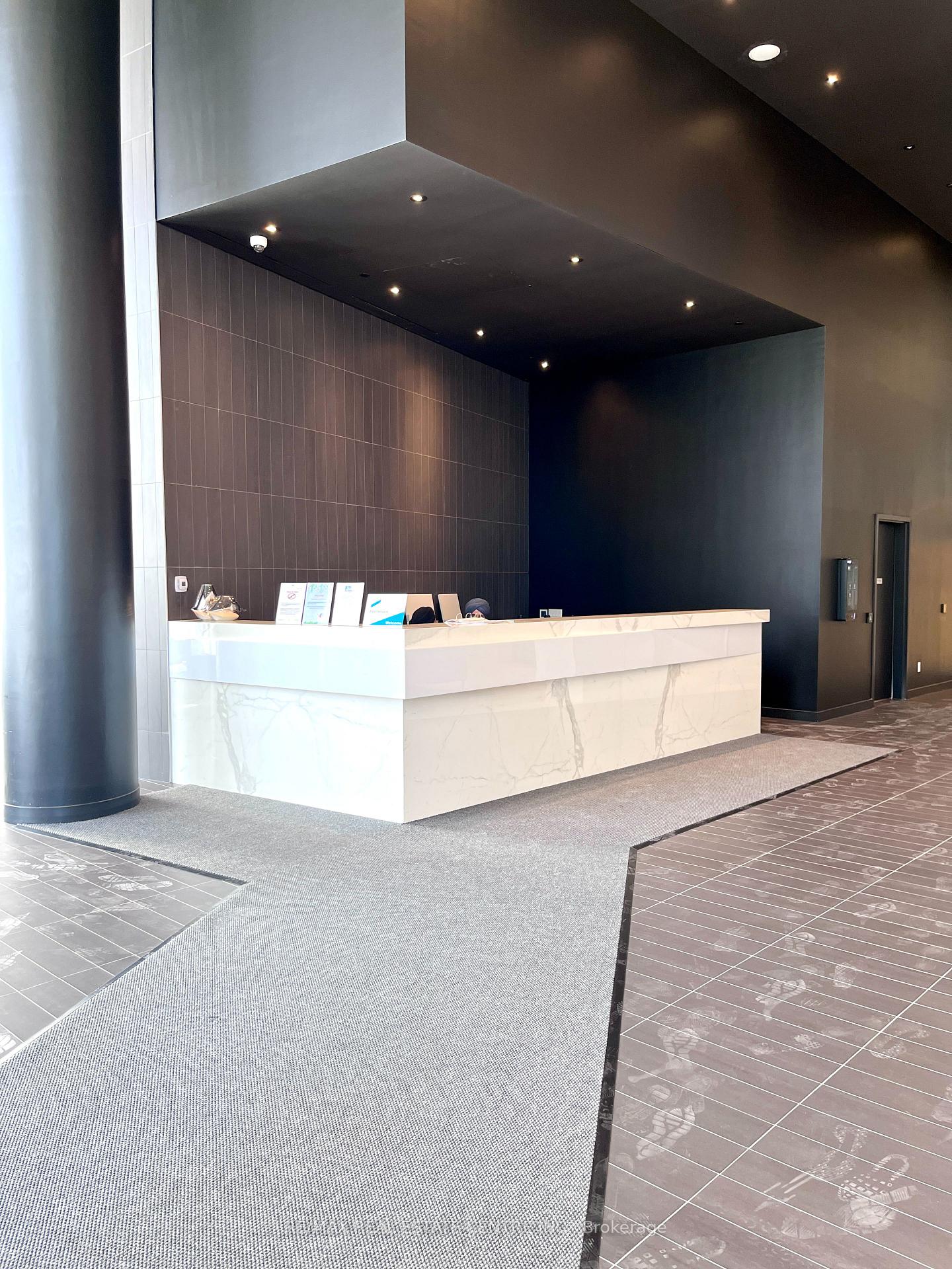 Photo 2 of Unit 2202, 3900 confederation Parkway, Mississauga, City Centre — HOMEH