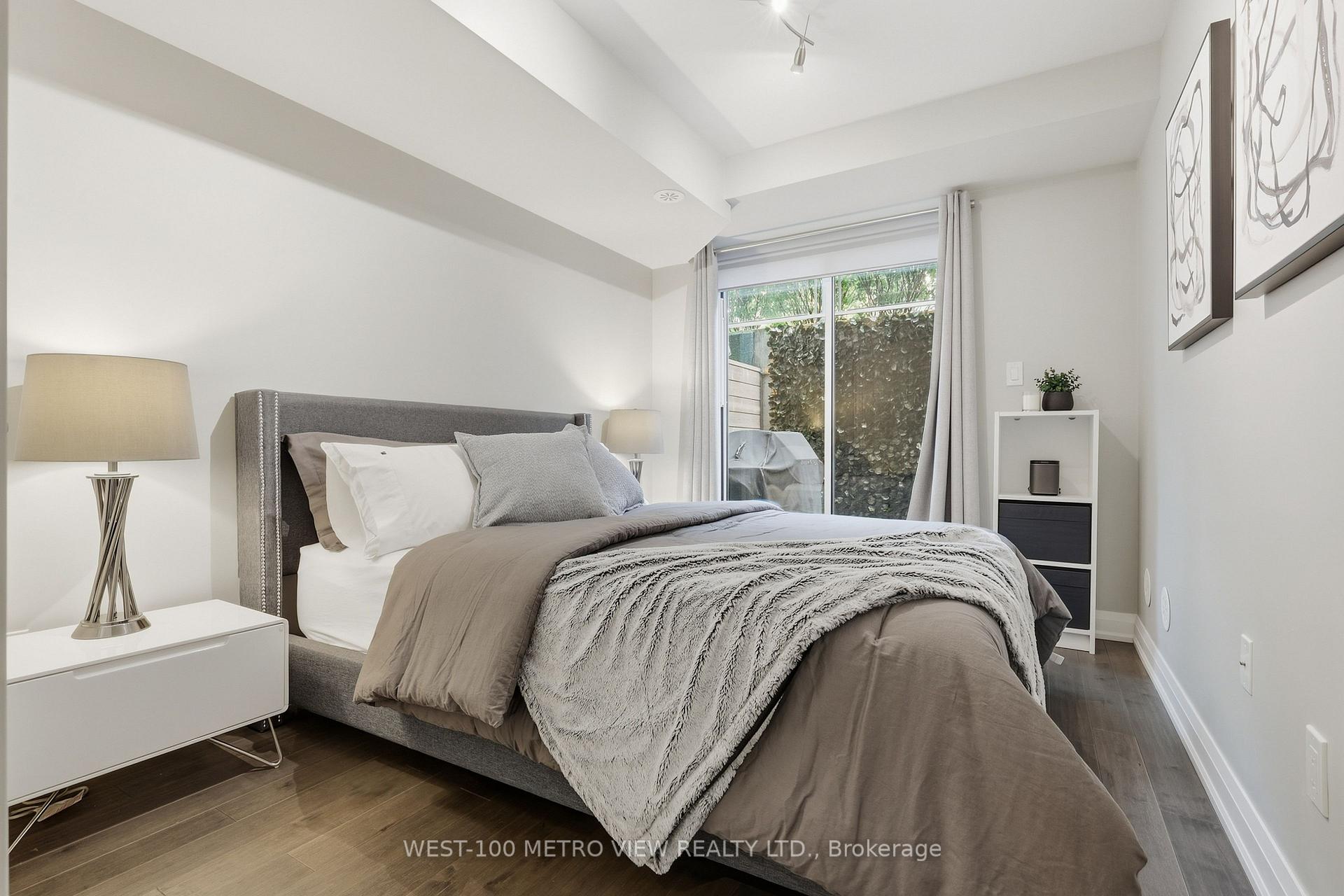 Photo 10 of Unit 102, 3 Applewood Lane, Etobicoke, Etobicoke West Mall — HOMEH
