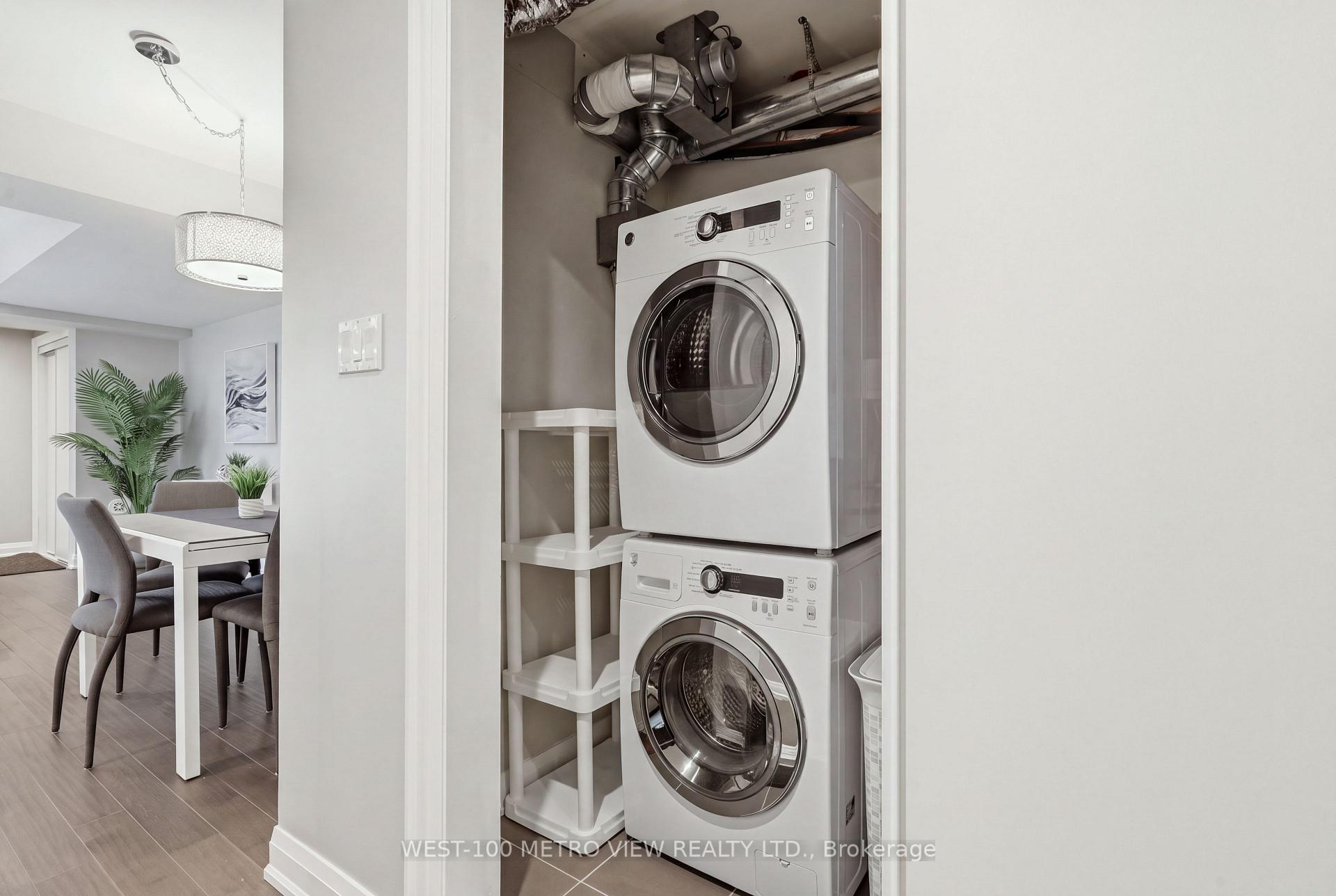Photo 16 of Unit 102, 3 Applewood Lane, Etobicoke, Etobicoke West Mall — HOMEH
