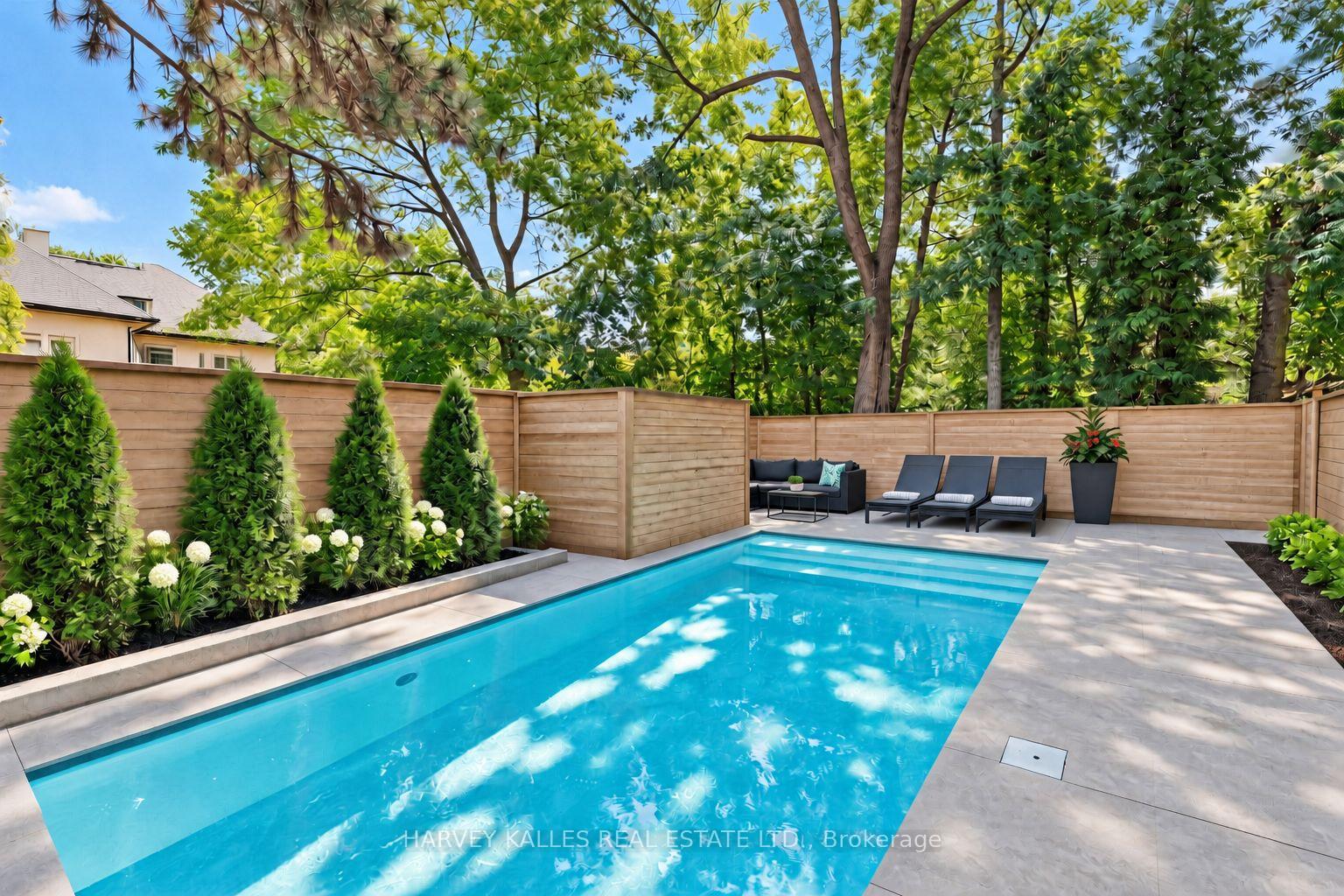 Photo 2 of 523 Vesta Drive, Toronto, Forest Hill South — HOMEH
