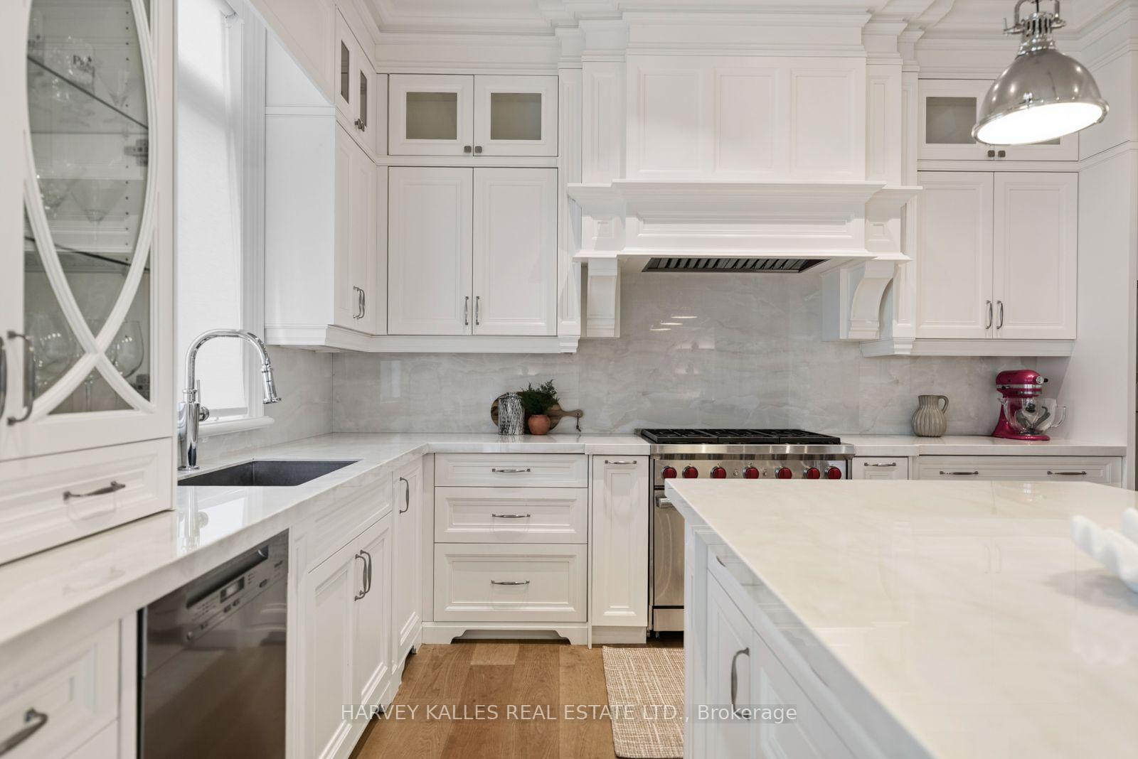 Photo 11 of 523 Vesta Drive, Toronto, Forest Hill South — HOMEH