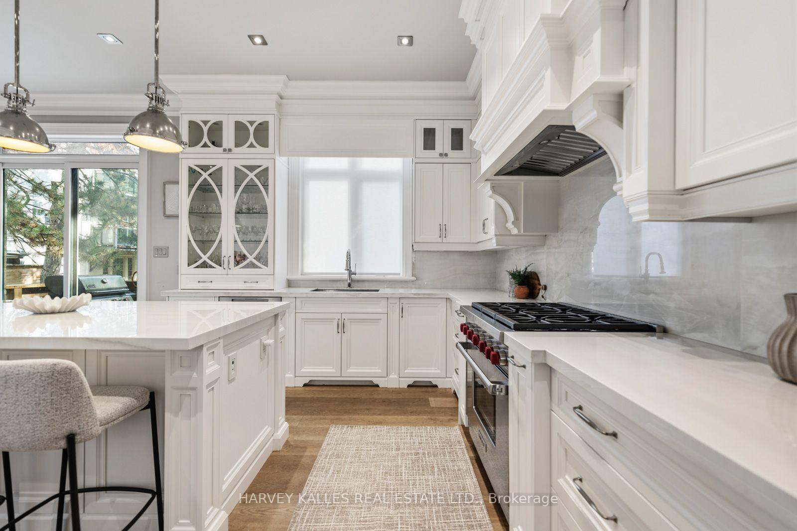 Photo 12 of 523 Vesta Drive, Toronto, Forest Hill South — HOMEH