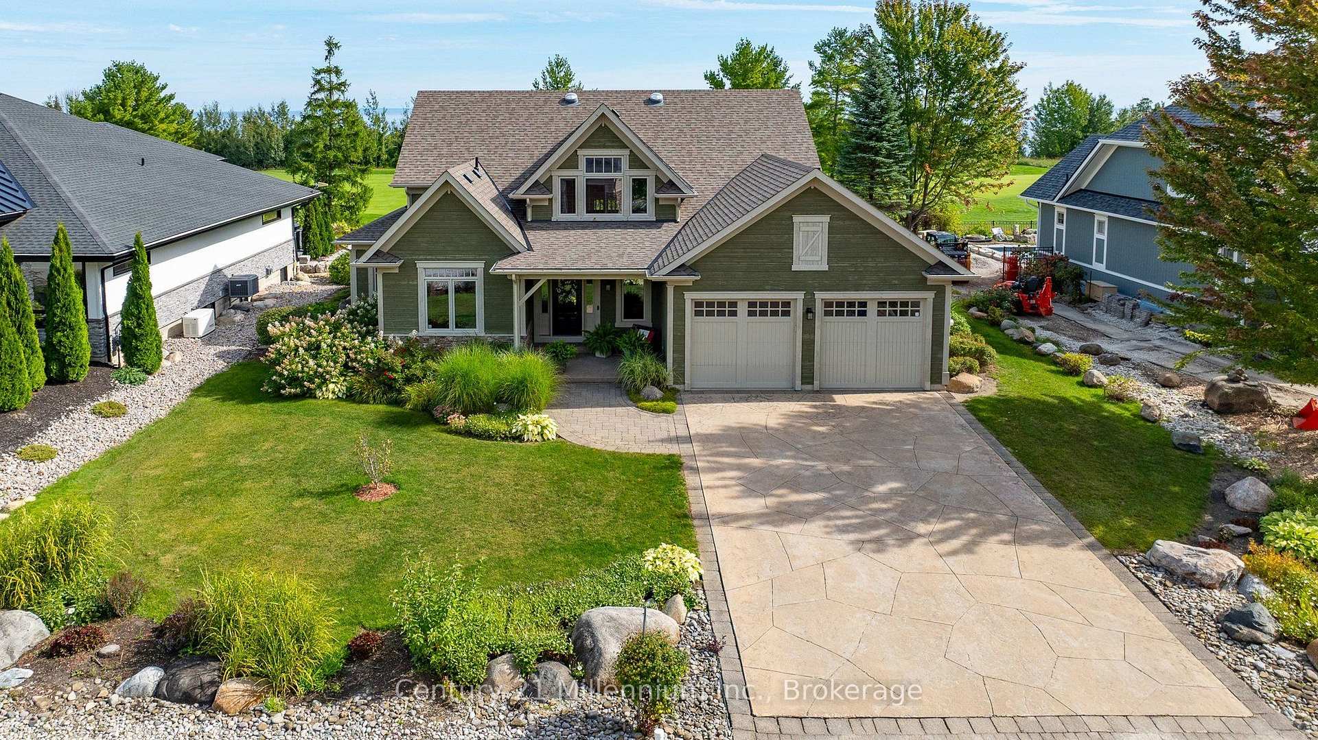 Photo 4 of 133 East Ridge Drive, Blue Mountains — HOMEH