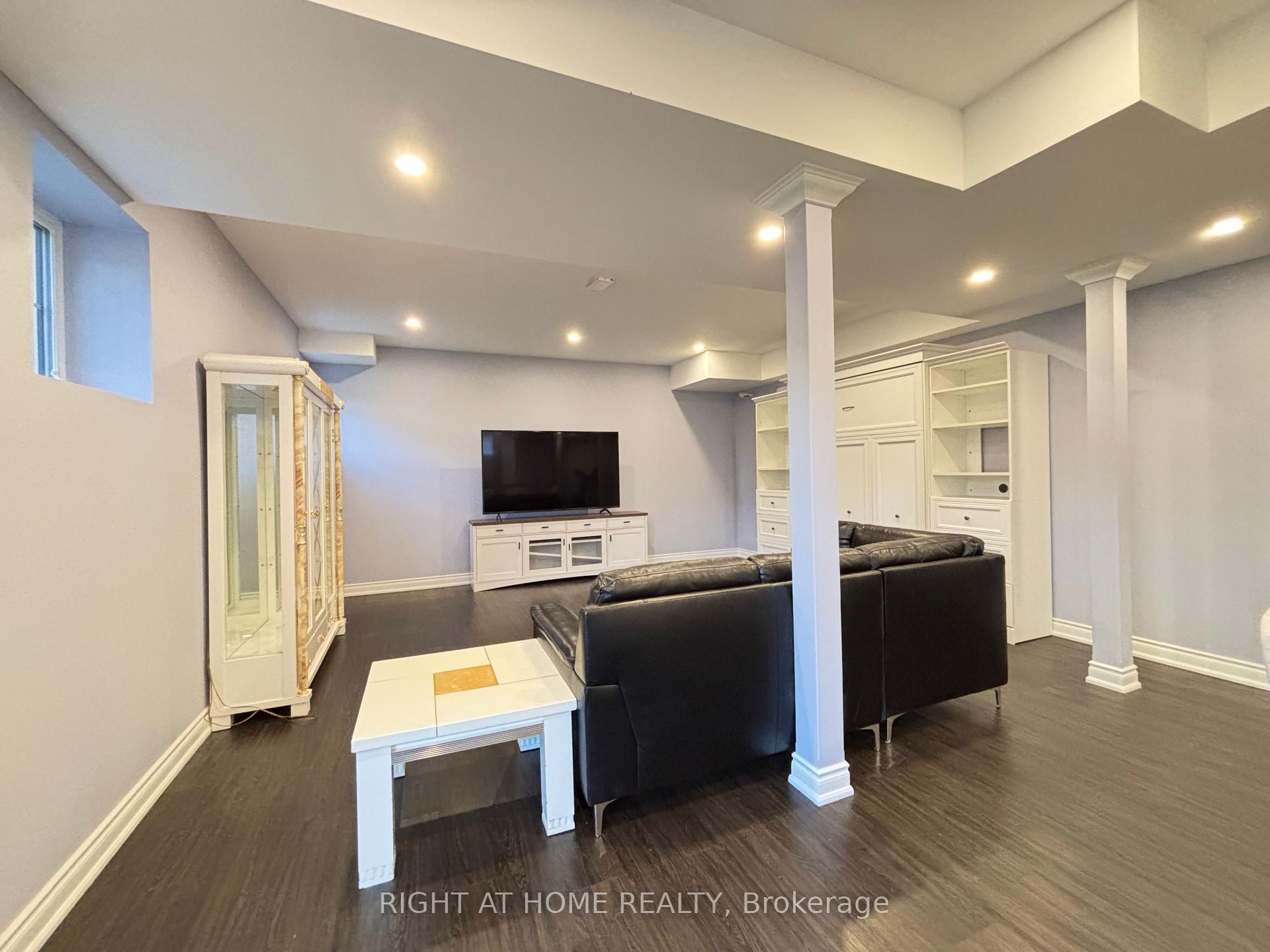 Photo 3 of Unit Basement, 33 Heintzman Crescent, Vaughan, Patterson — HOMEH