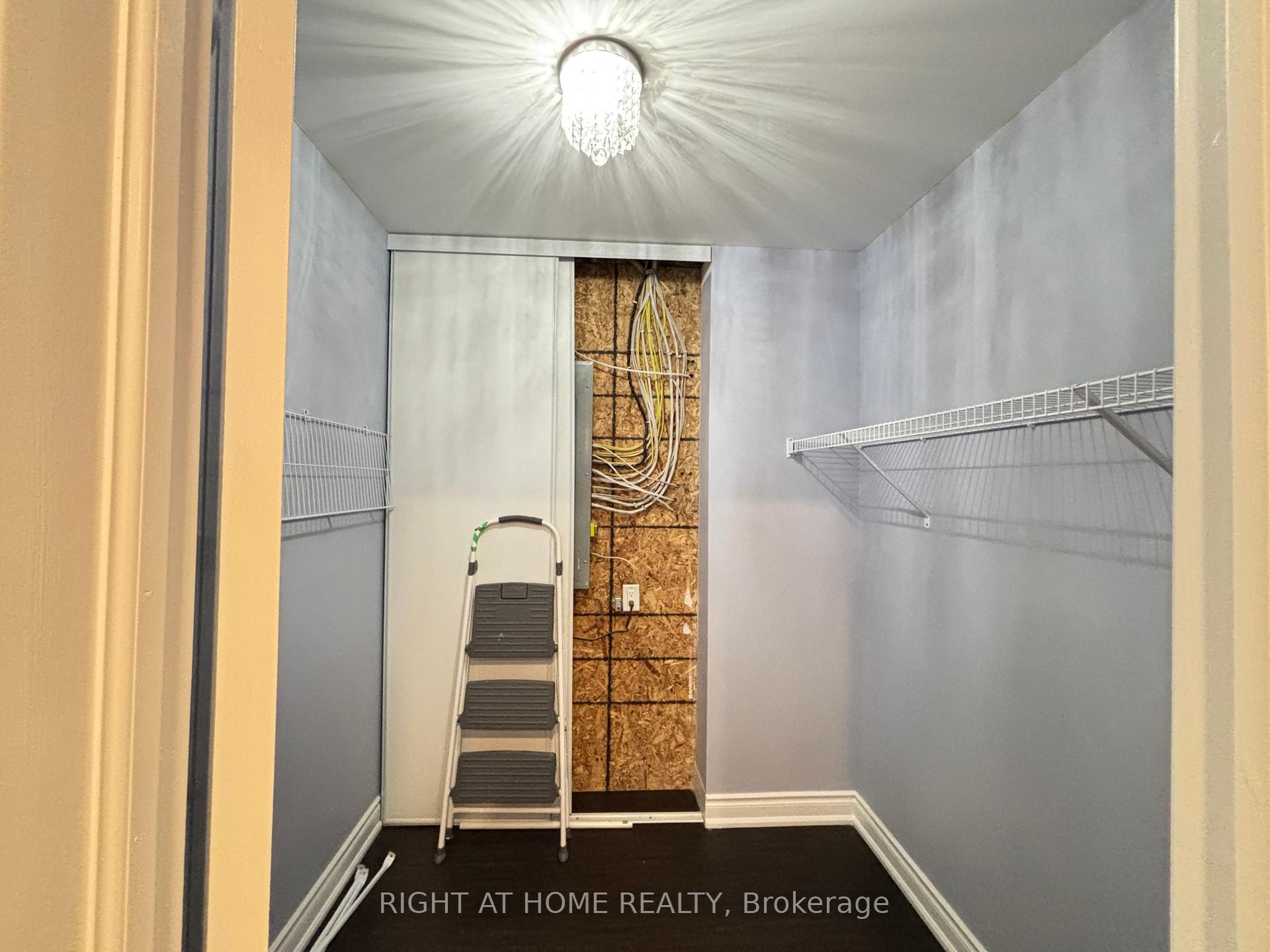 Photo 17 of Unit Basement, 33 Heintzman Crescent, Vaughan, Patterson — HOMEH