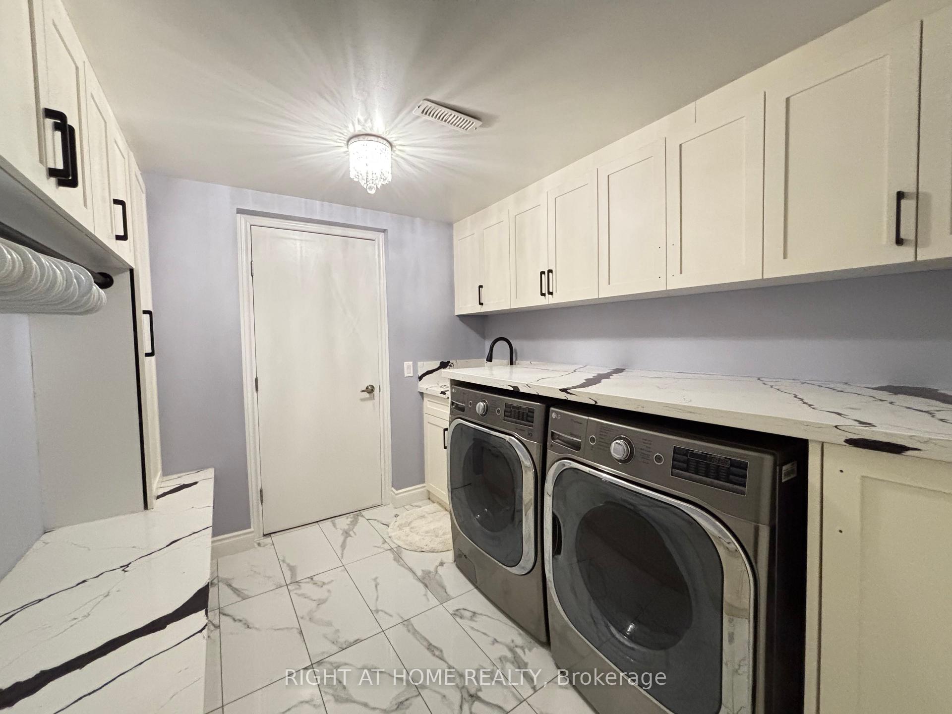 Photo 18 of Unit Basement, 33 Heintzman Crescent, Vaughan, Patterson — HOMEH