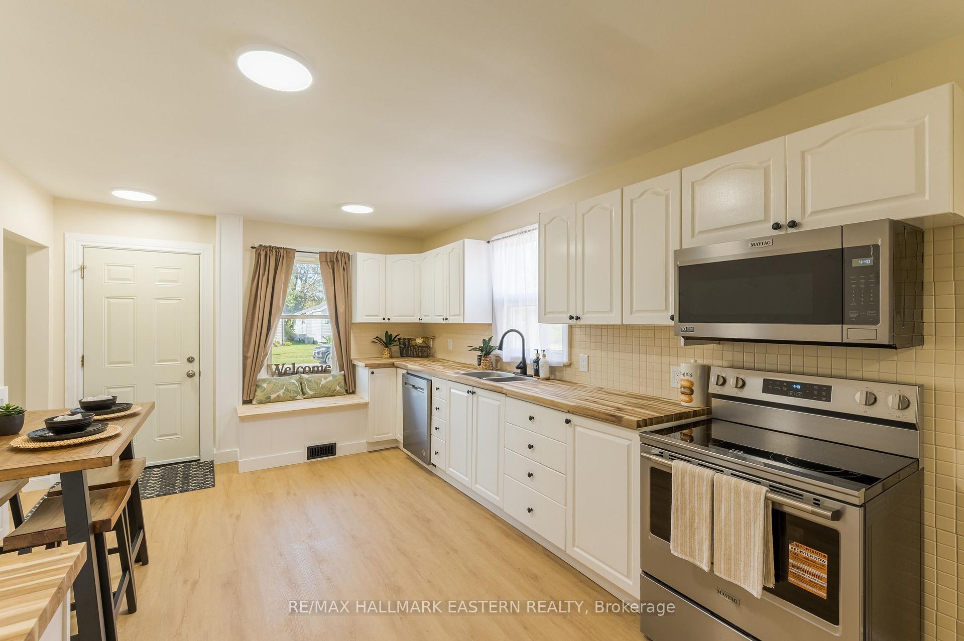 Photo 7 of 847 St Mary's Street, Peterborough, Otonabee Ward 1 — HOMEH