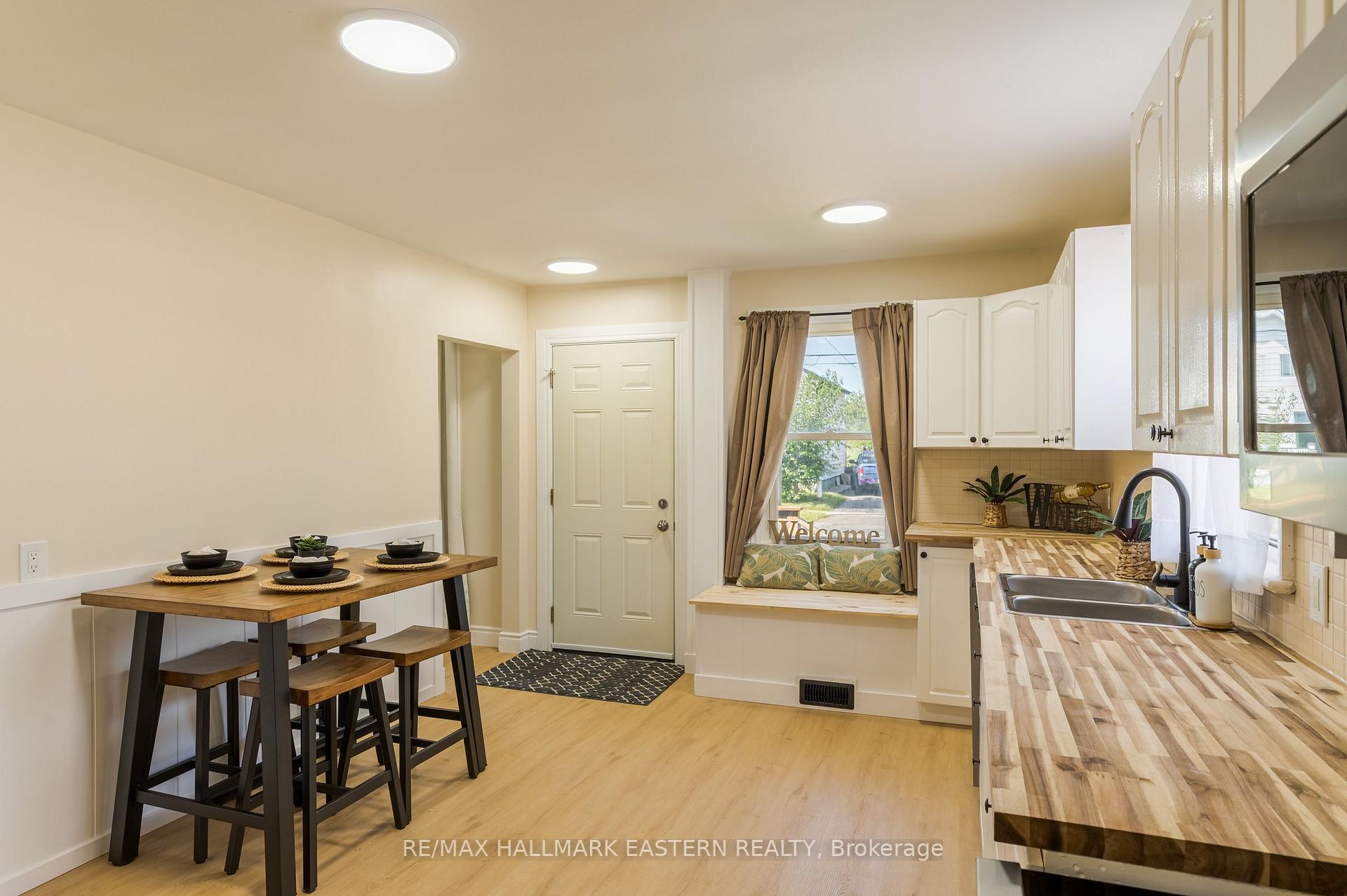 Photo 8 of 847 St Mary's Street, Peterborough, Otonabee Ward 1 — HOMEH