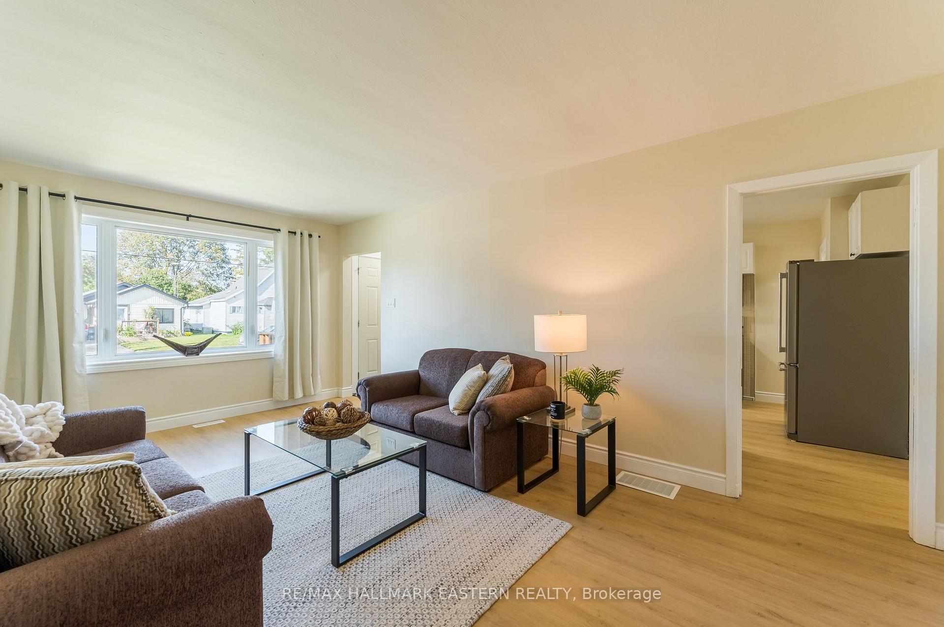 Photo 14 of 847 St Mary's Street, Peterborough, Otonabee Ward 1 — HOMEH