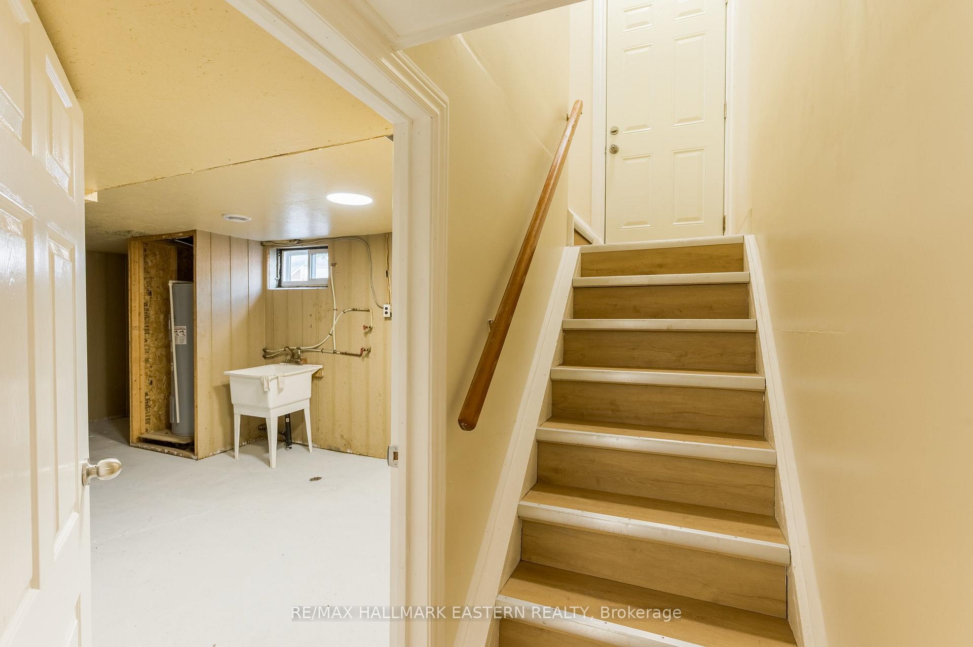 Photo 33 of 847 St Mary's Street, Peterborough, Otonabee Ward 1 — HOMEH